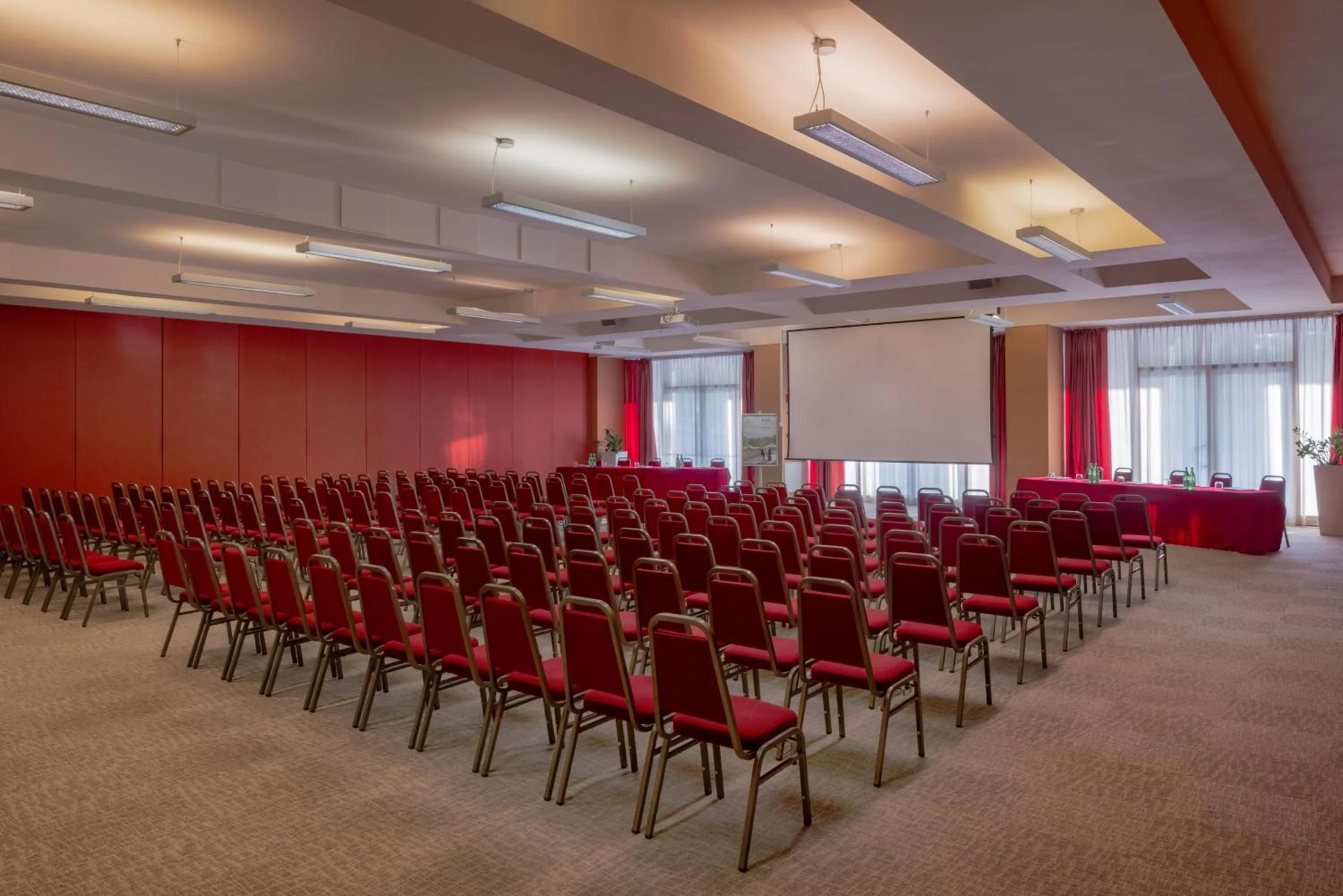 Meeting/conference room in UNA Hotels Expo Fiera Milano
