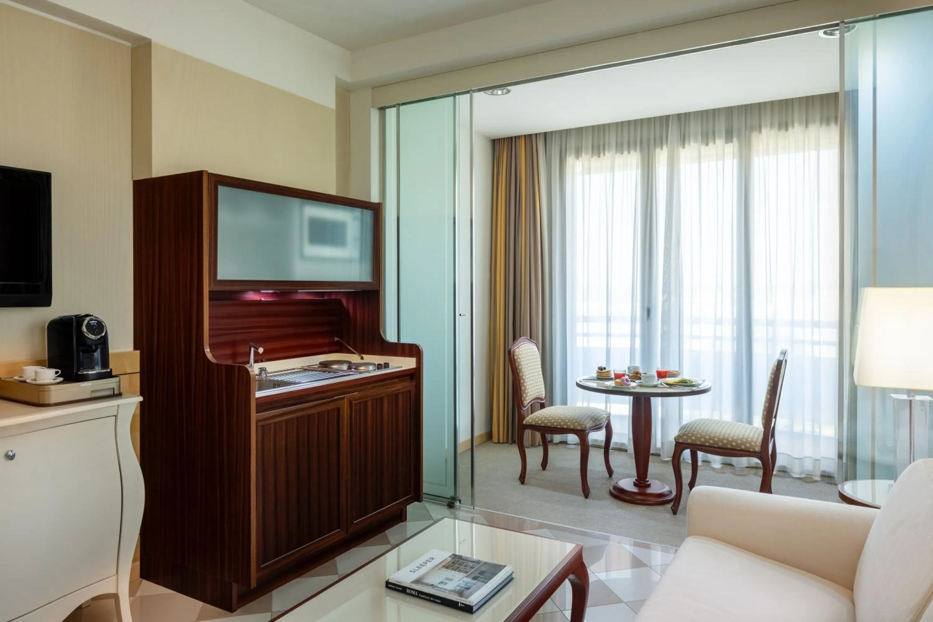 kitchen in UNA Hotels Expo Fiera Milano