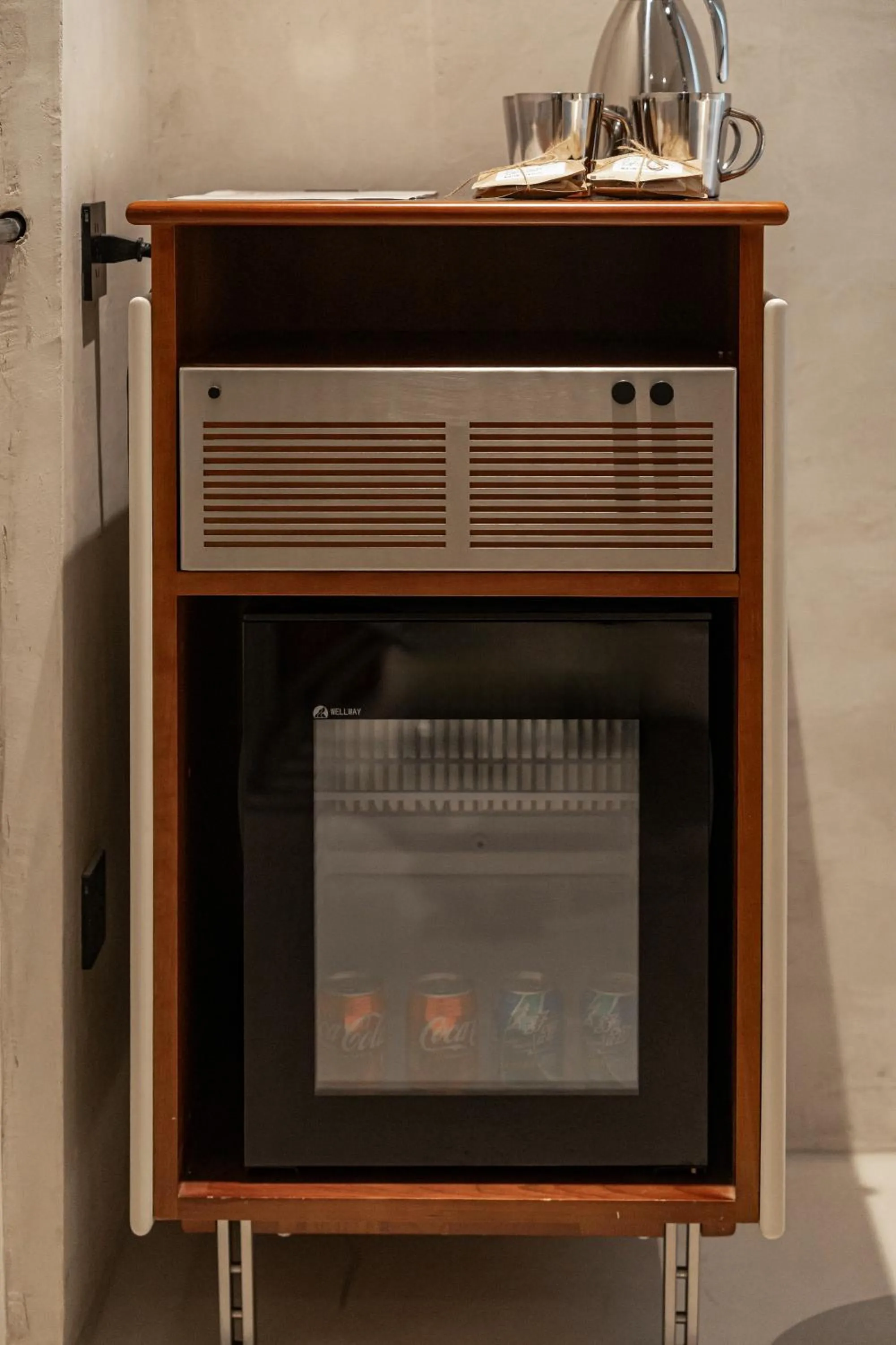 minibar in PAPO'A Labs