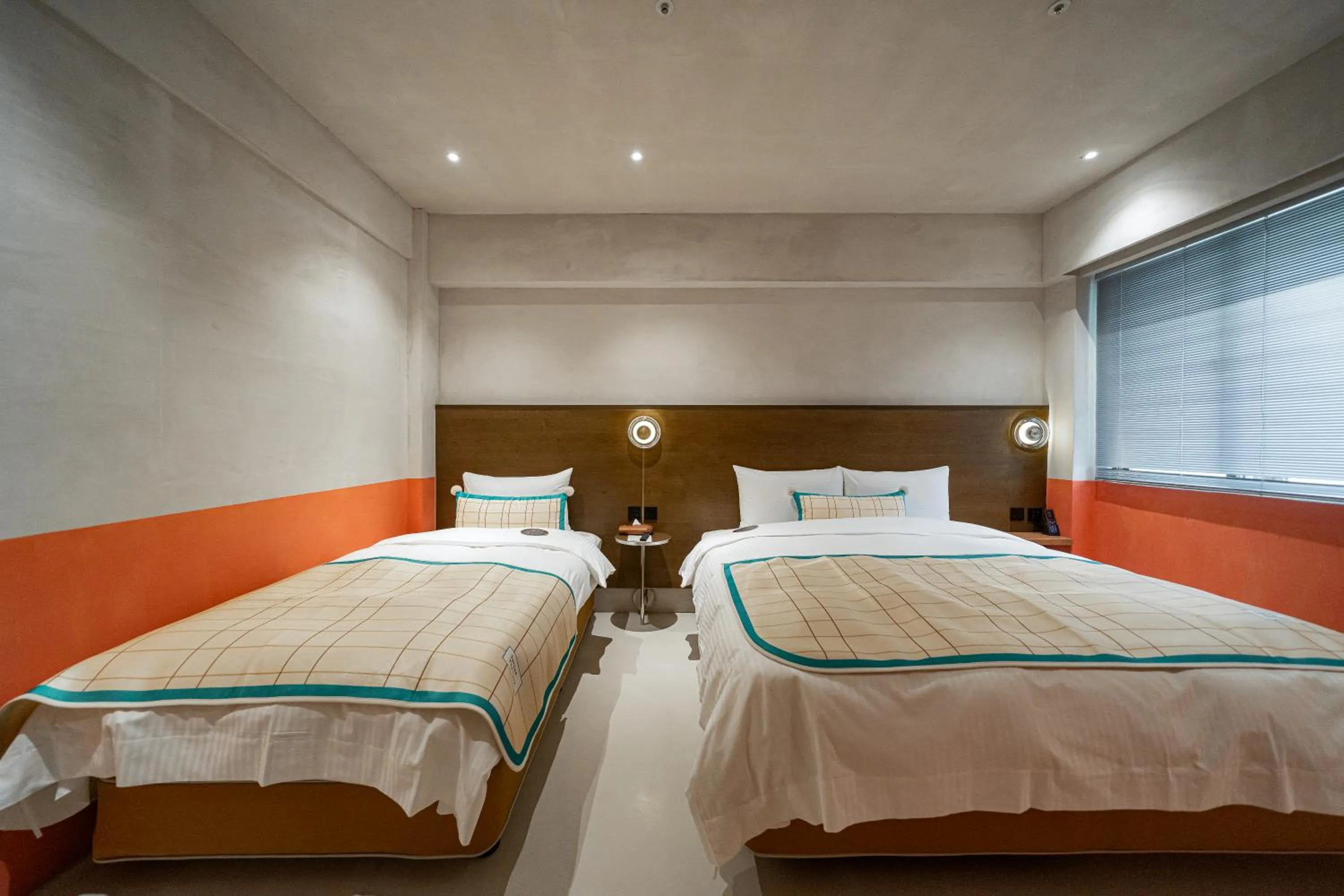 Photo of the whole room, Bed in PAPO'A Labs