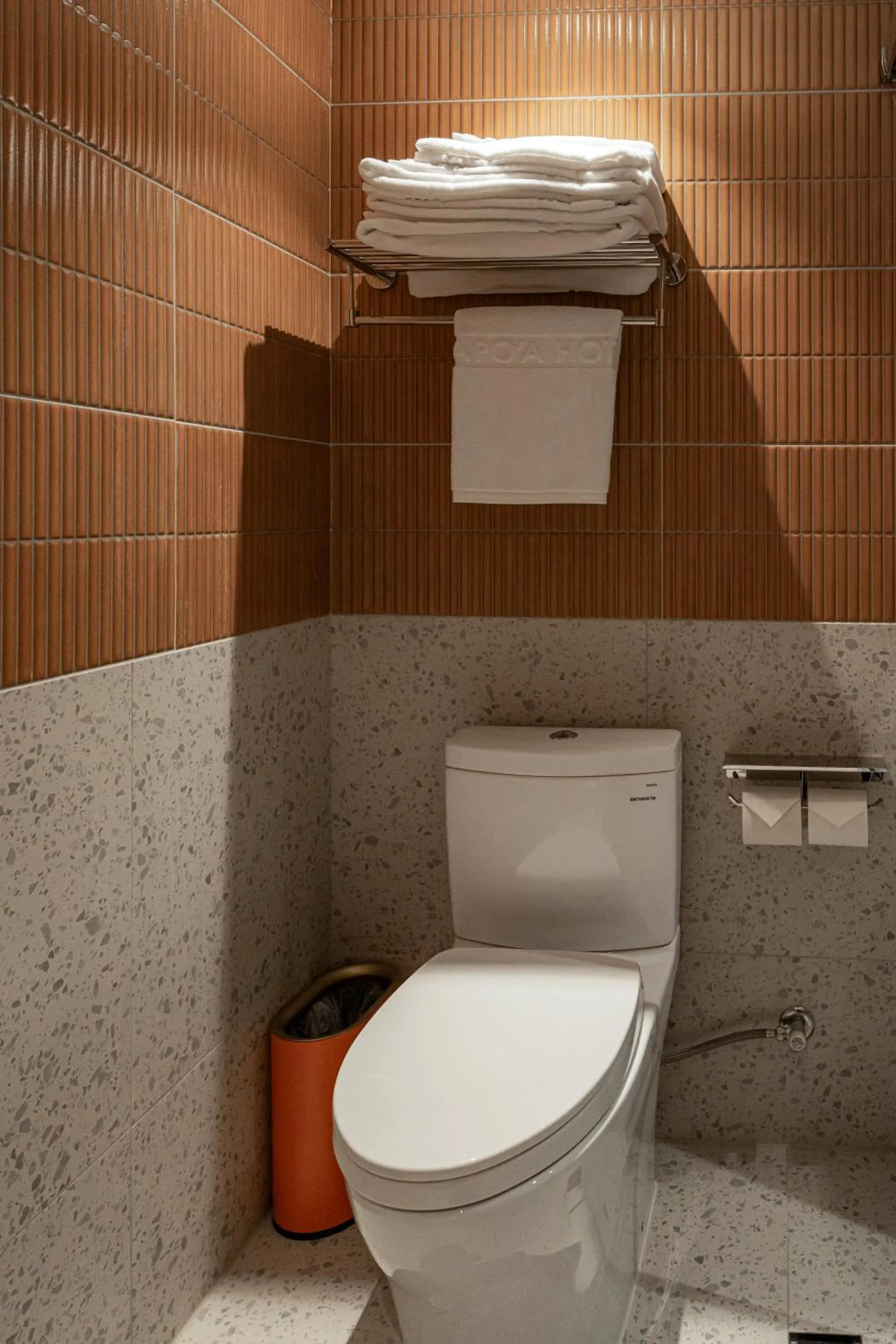 Bathroom in PAPO'A Labs