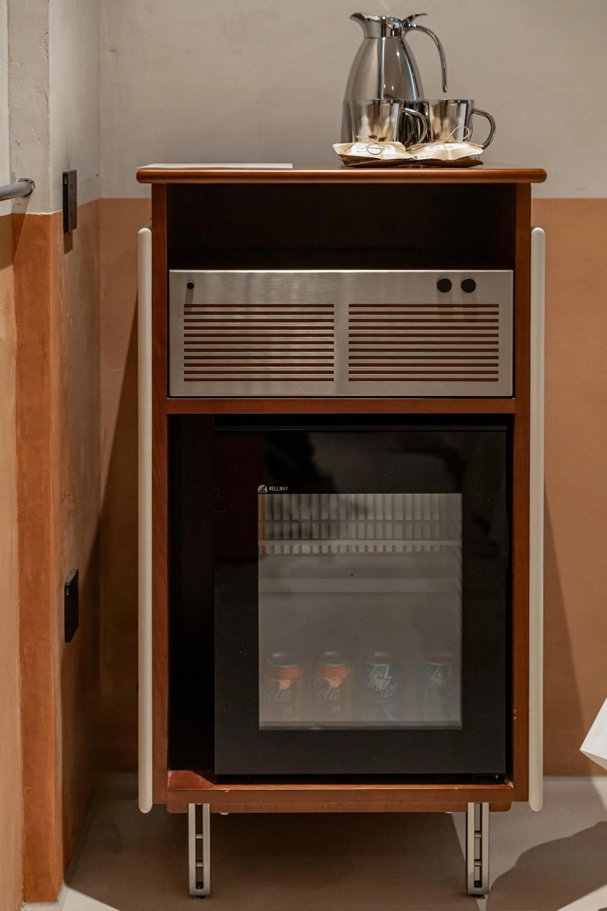 minibar in PAPO'A Labs