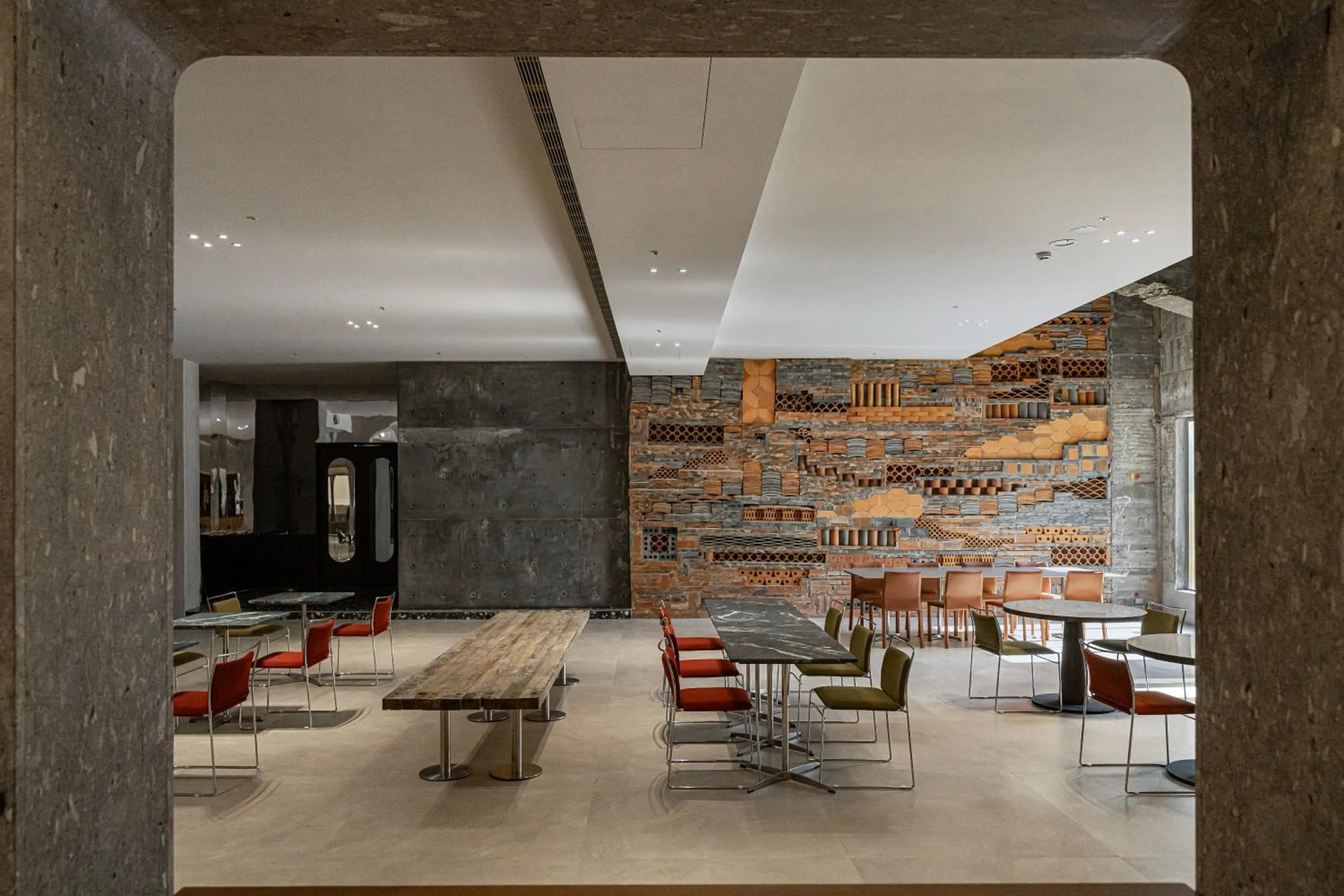 Restaurant/places to eat in PAPO'A Labs