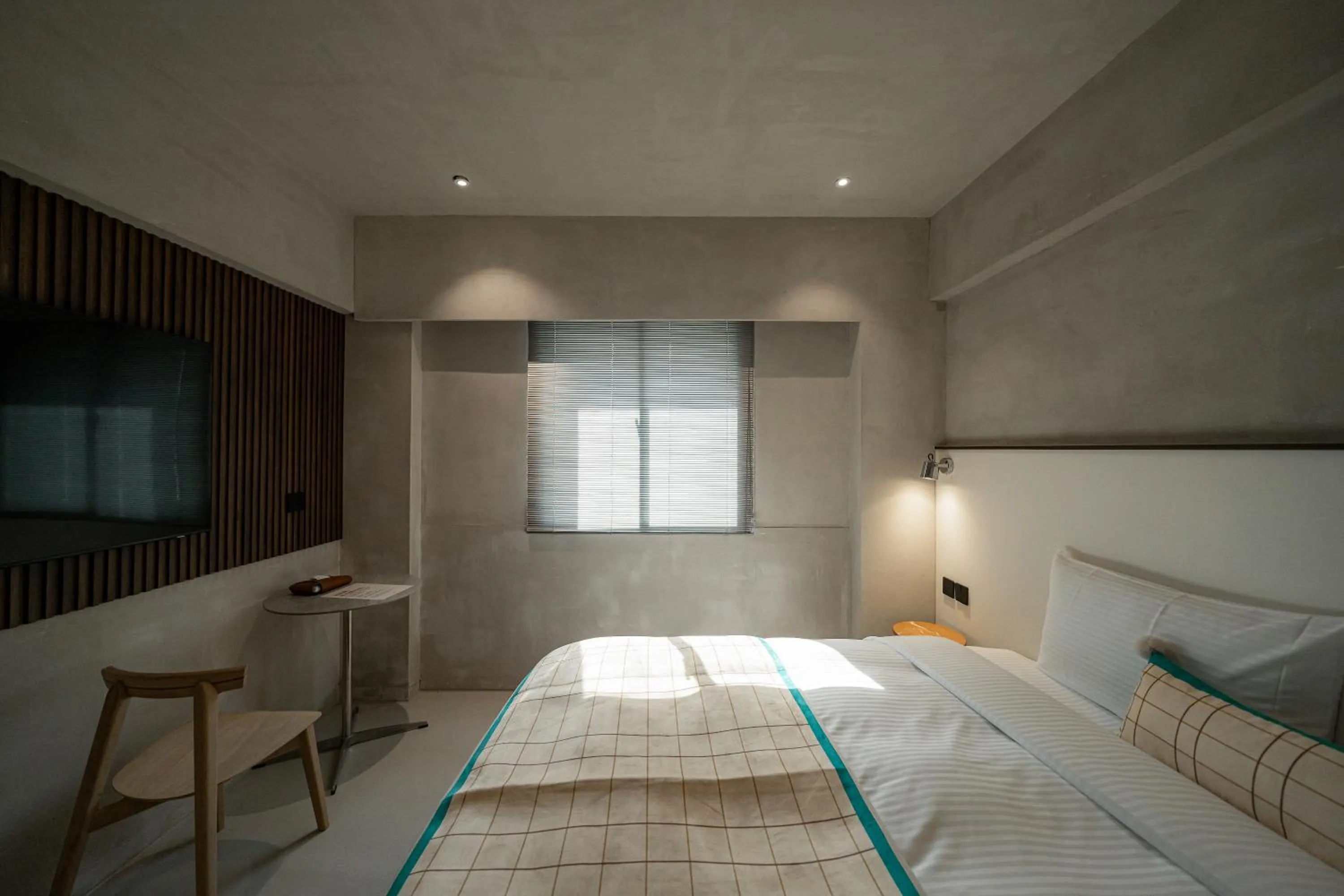 Photo of the whole room, Bed in PAPO'A Labs