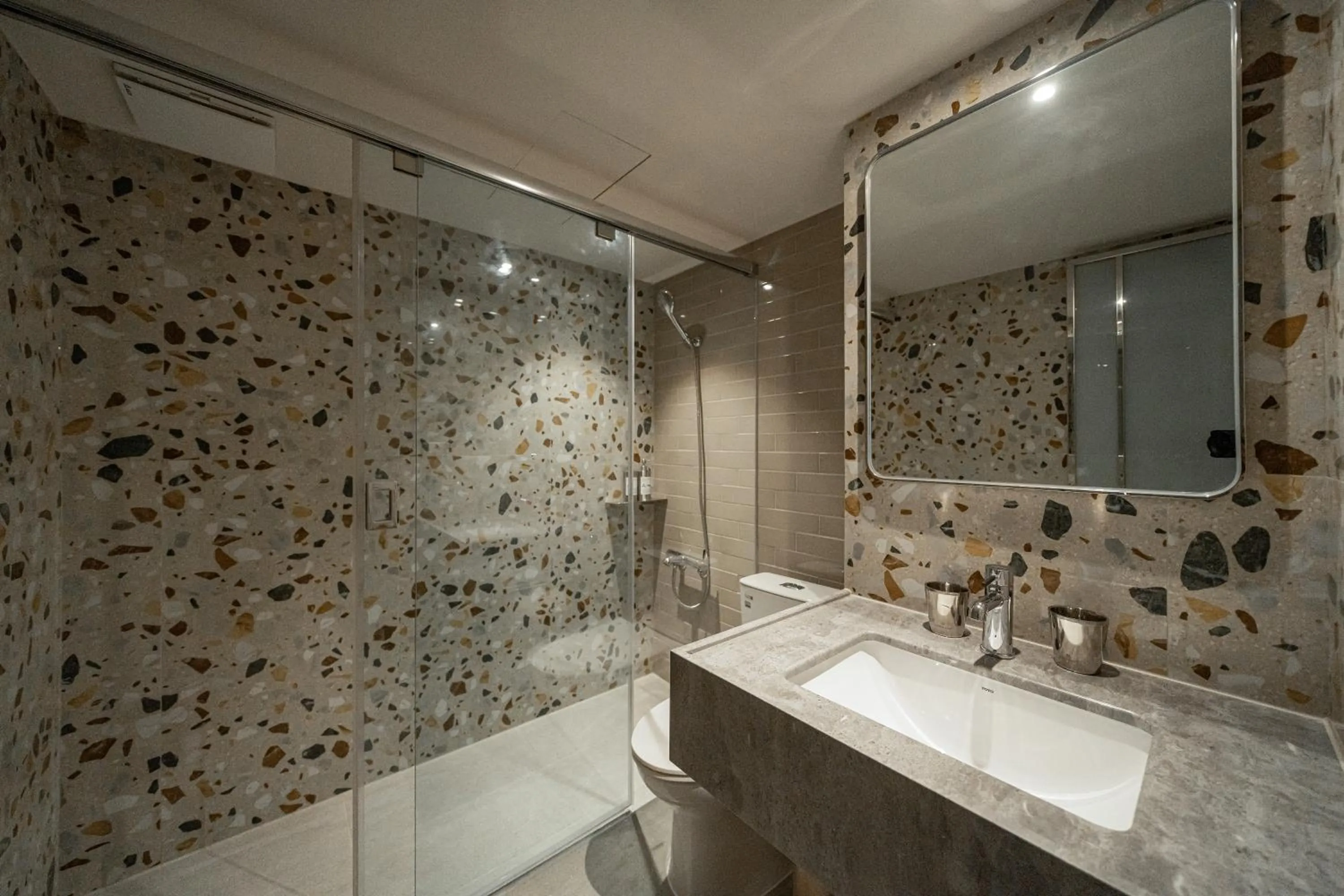 Bathroom in PAPO'A Labs