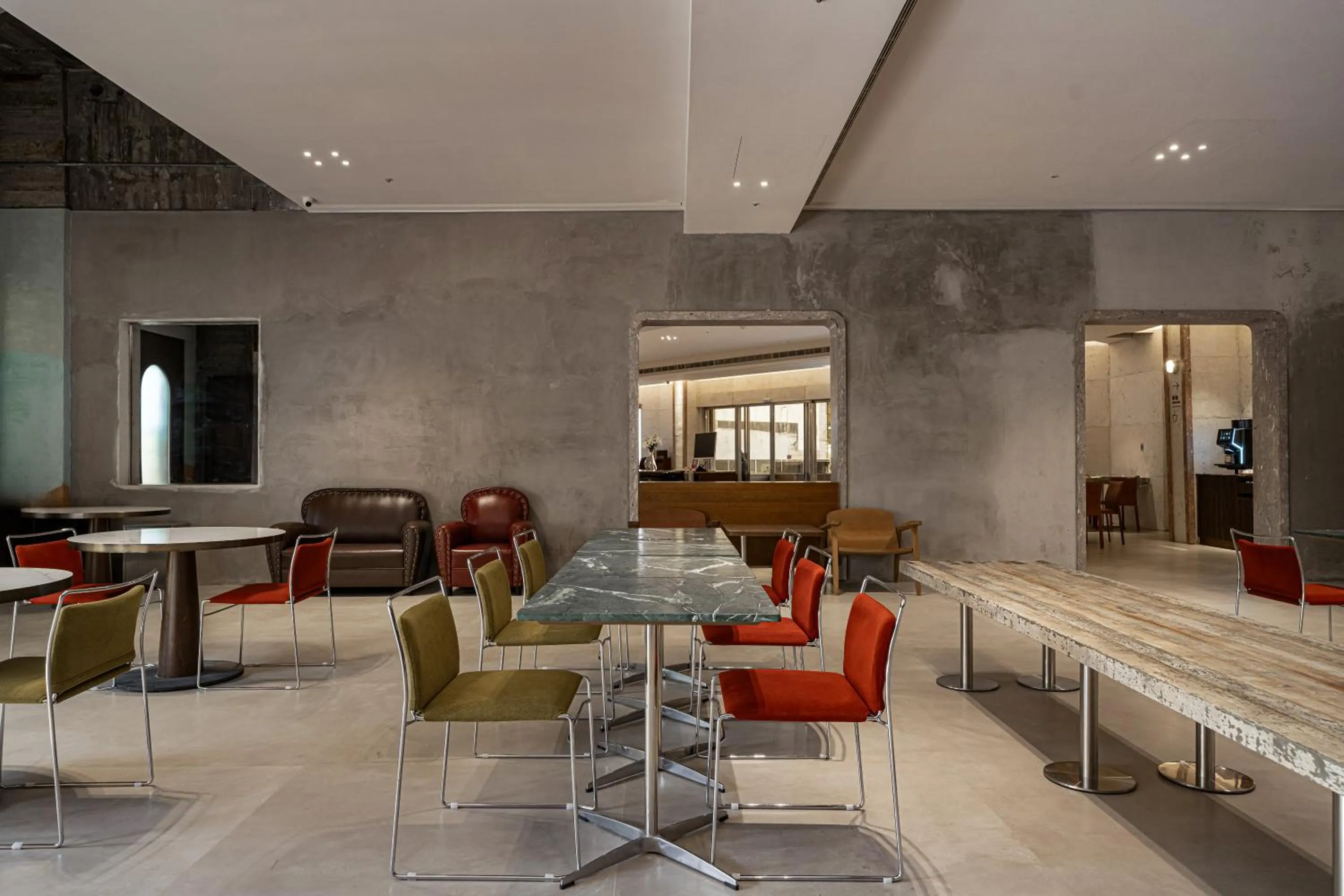 Restaurant/places to eat in PAPO'A Labs