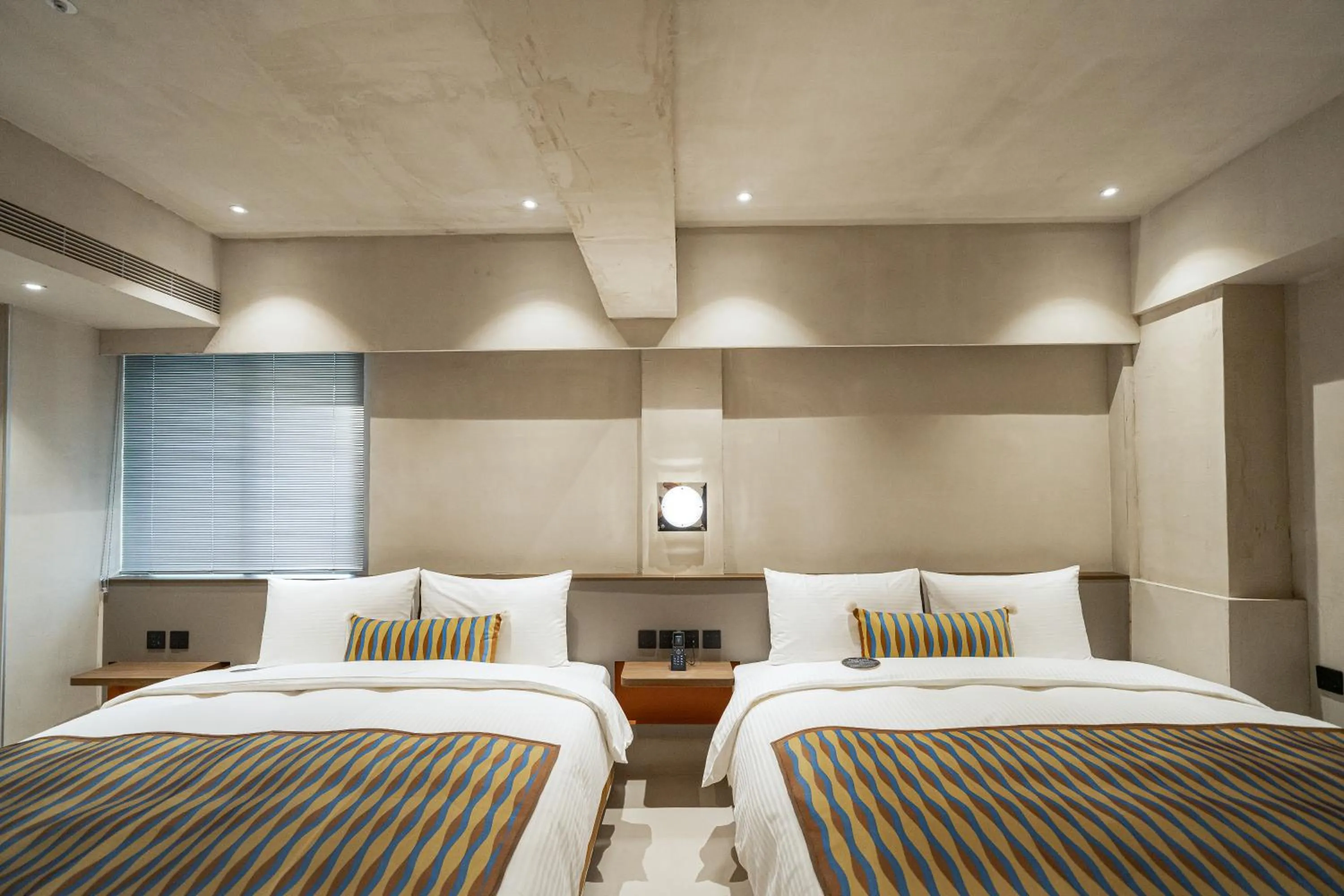 Bed in PAPO'A Labs