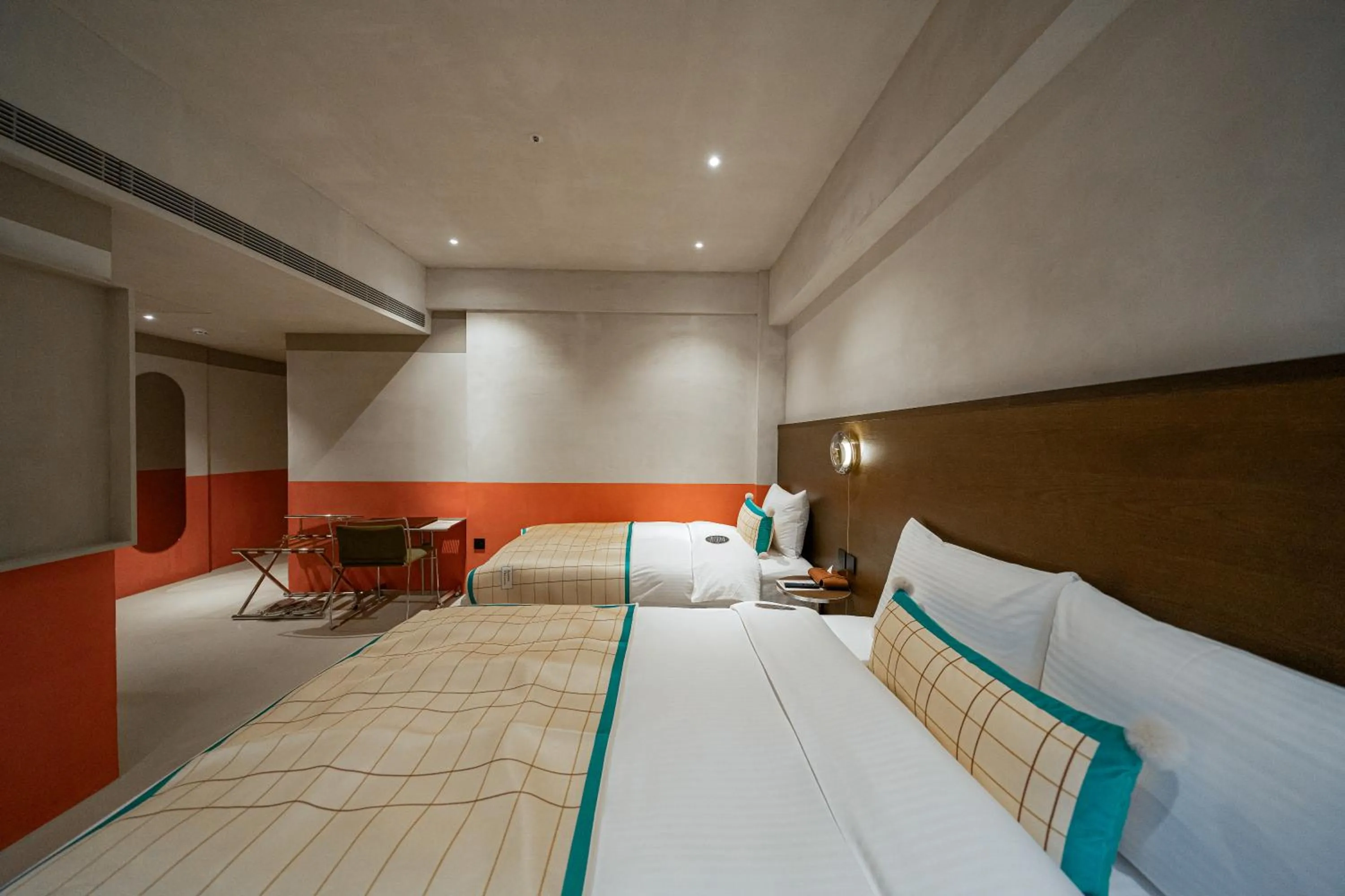 Photo of the whole room, Bed in PAPO'A Labs