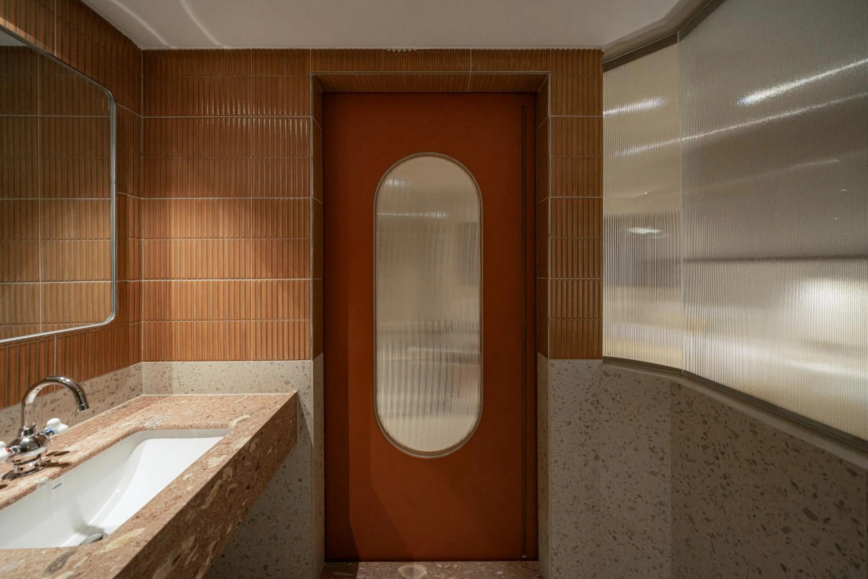 Bathroom in PAPO'A Labs