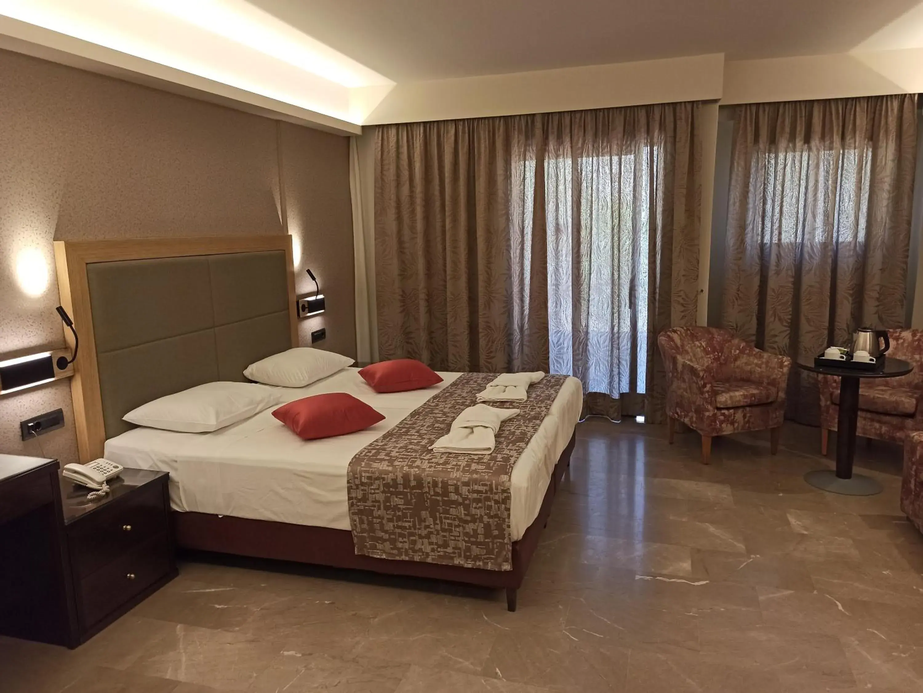 Bedroom, Bed in King Minos Hotel Bedroom, Bed in King Minos Hotel