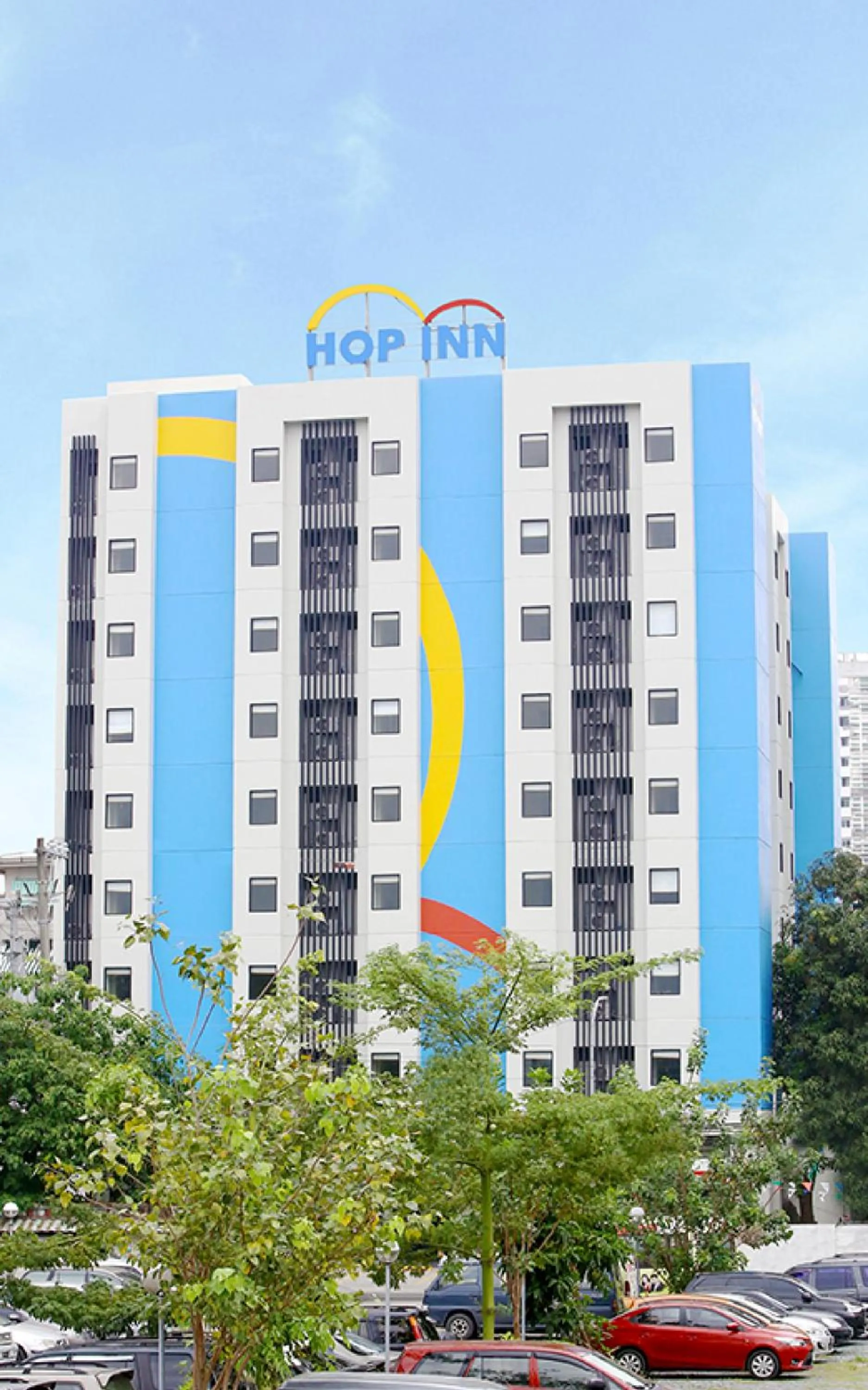 Property building in Hop Inn Hotel Ermita Manila
