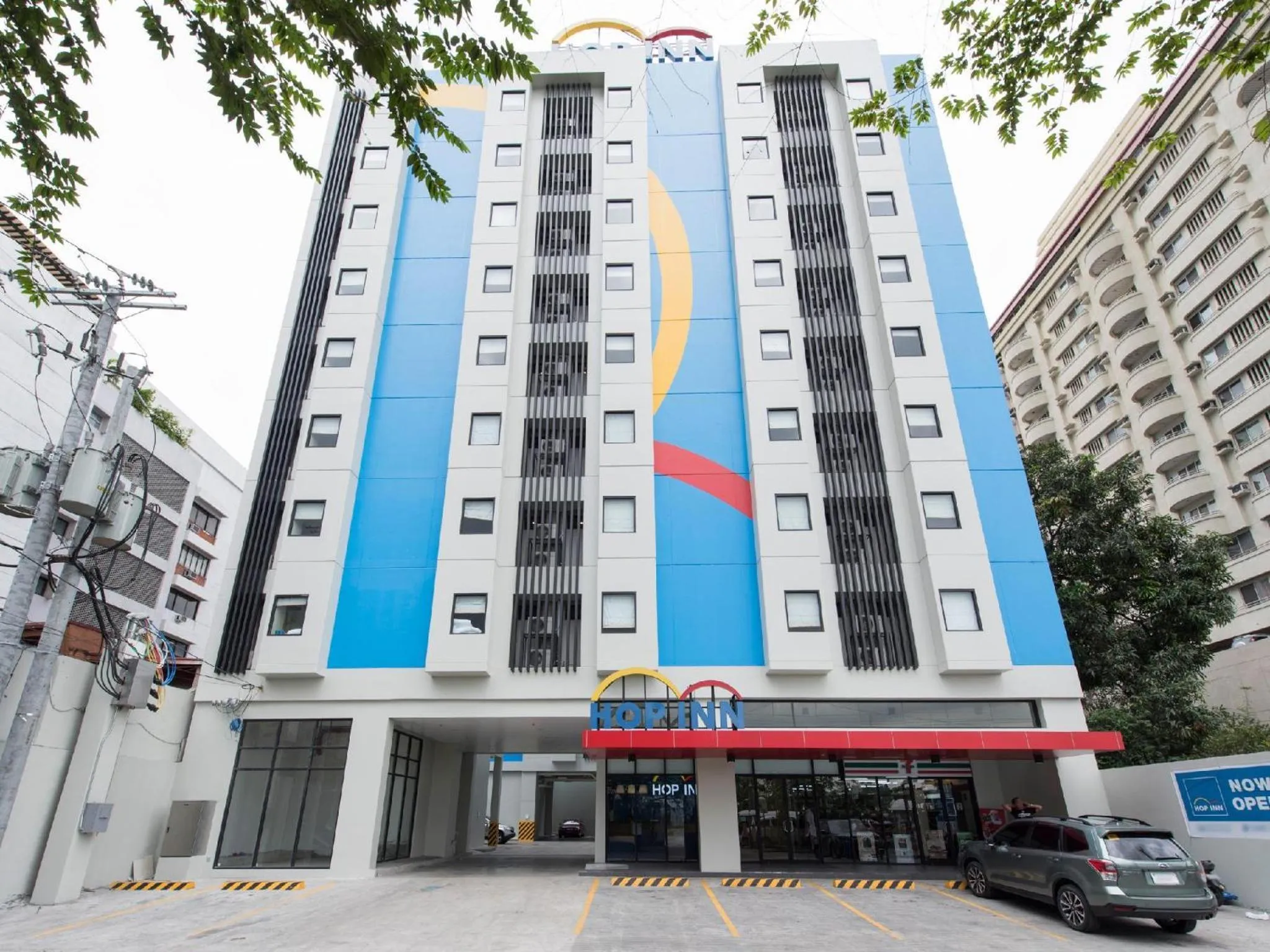 Property building in Hop Inn Hotel Ermita Manila