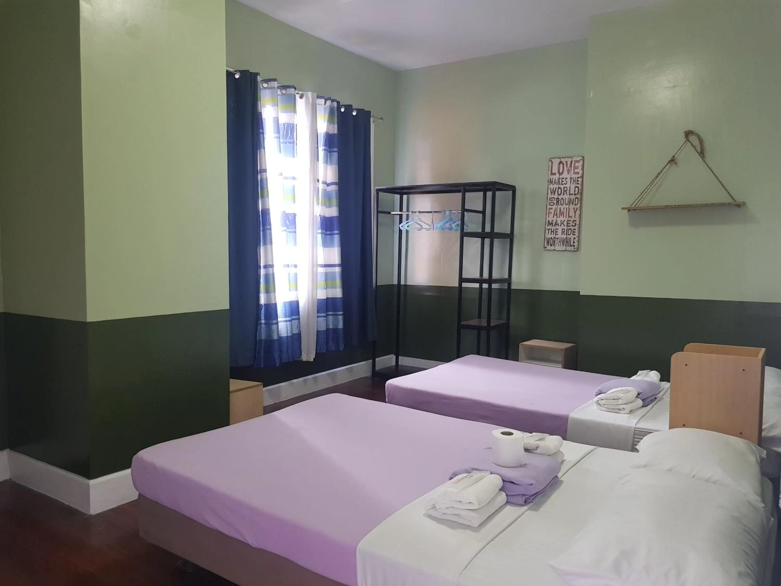 Bedroom, Bed in Old Orangewood Bed & Breakfast