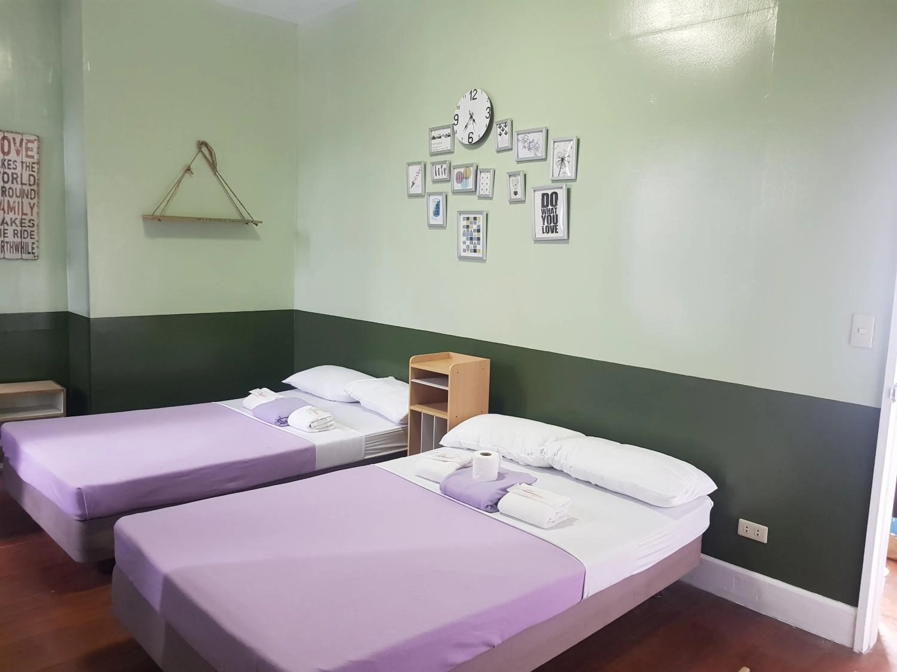 Bedroom, Bed in Old Orangewood Bed & Breakfast