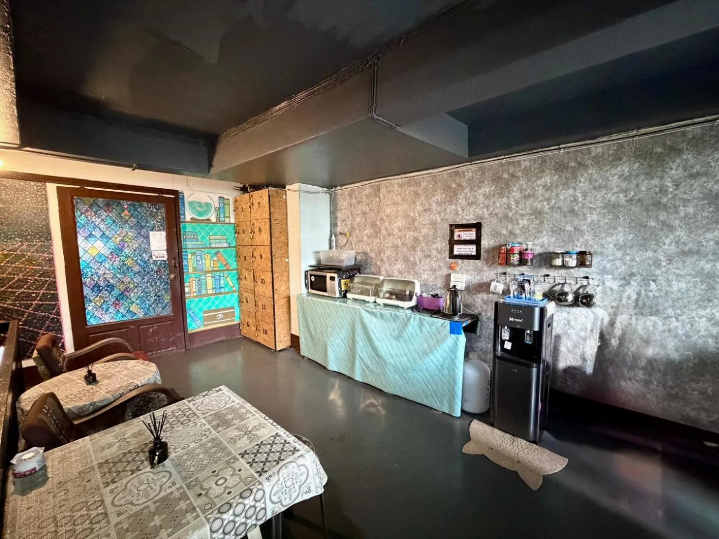 Area and facilities in J Giant Hostel