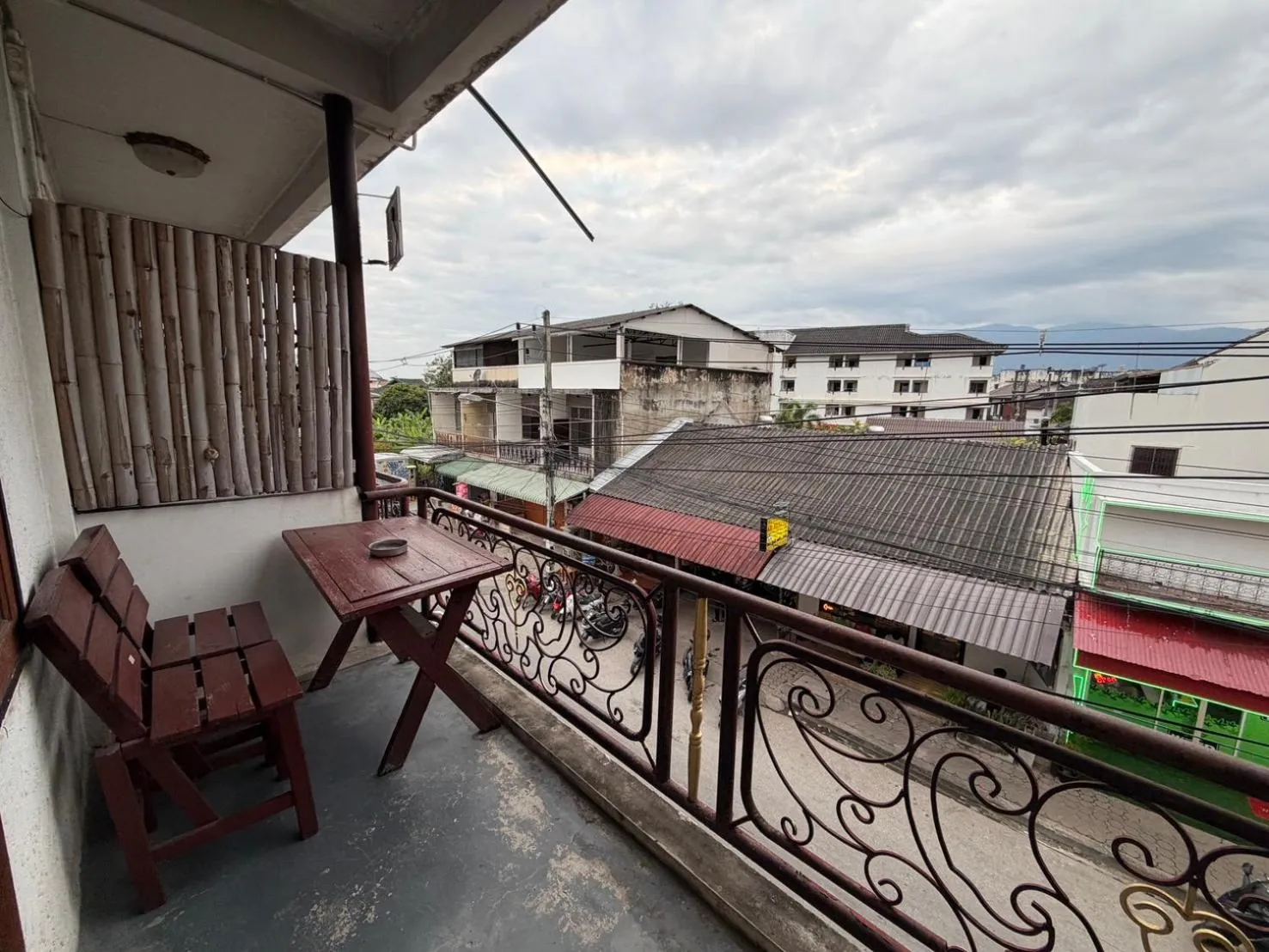 Balcony/Terrace in J Giant Hostel