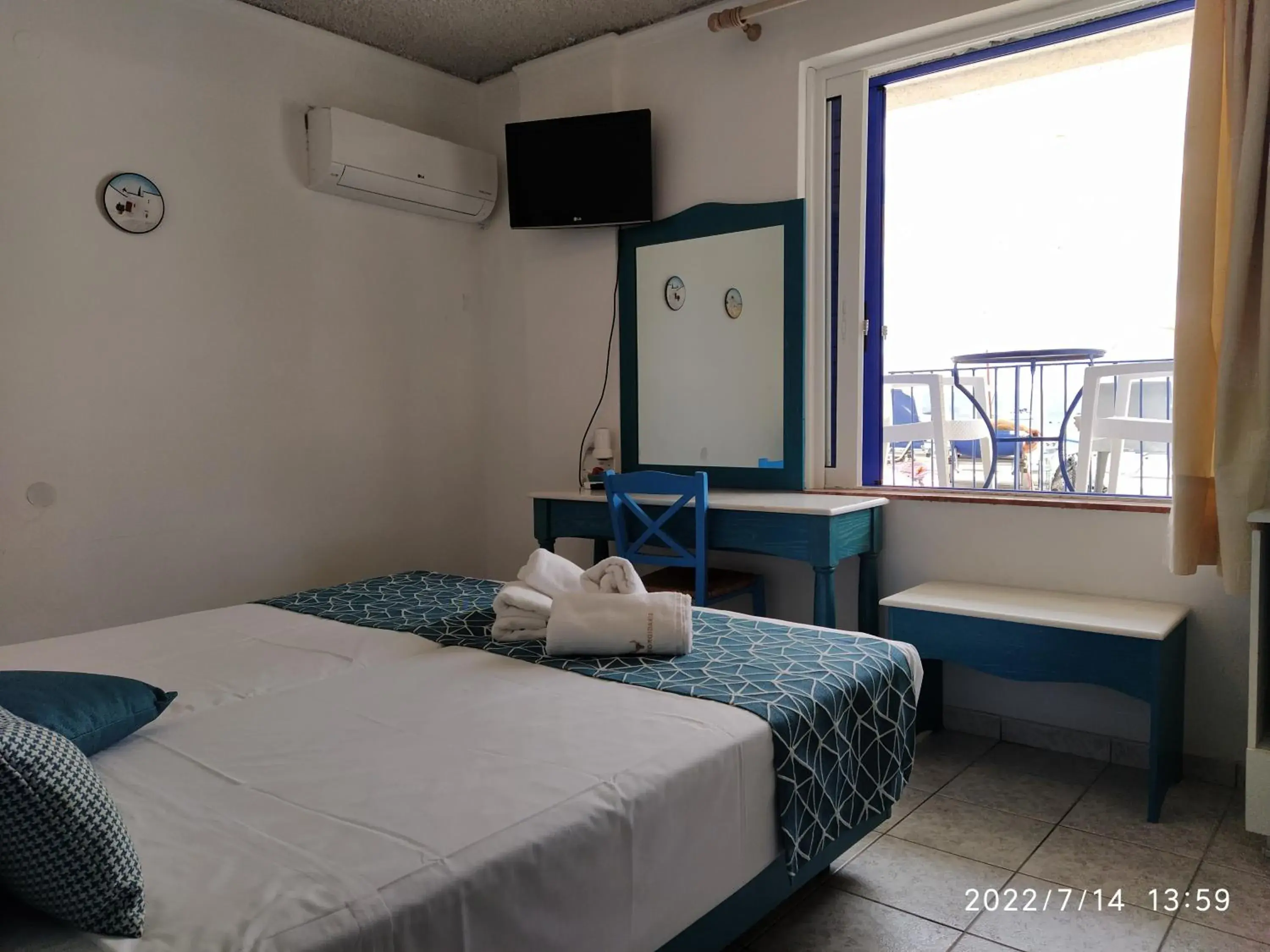 Economy Double Room in Knossos Hotel Economy Double Room in Knossos Hotel