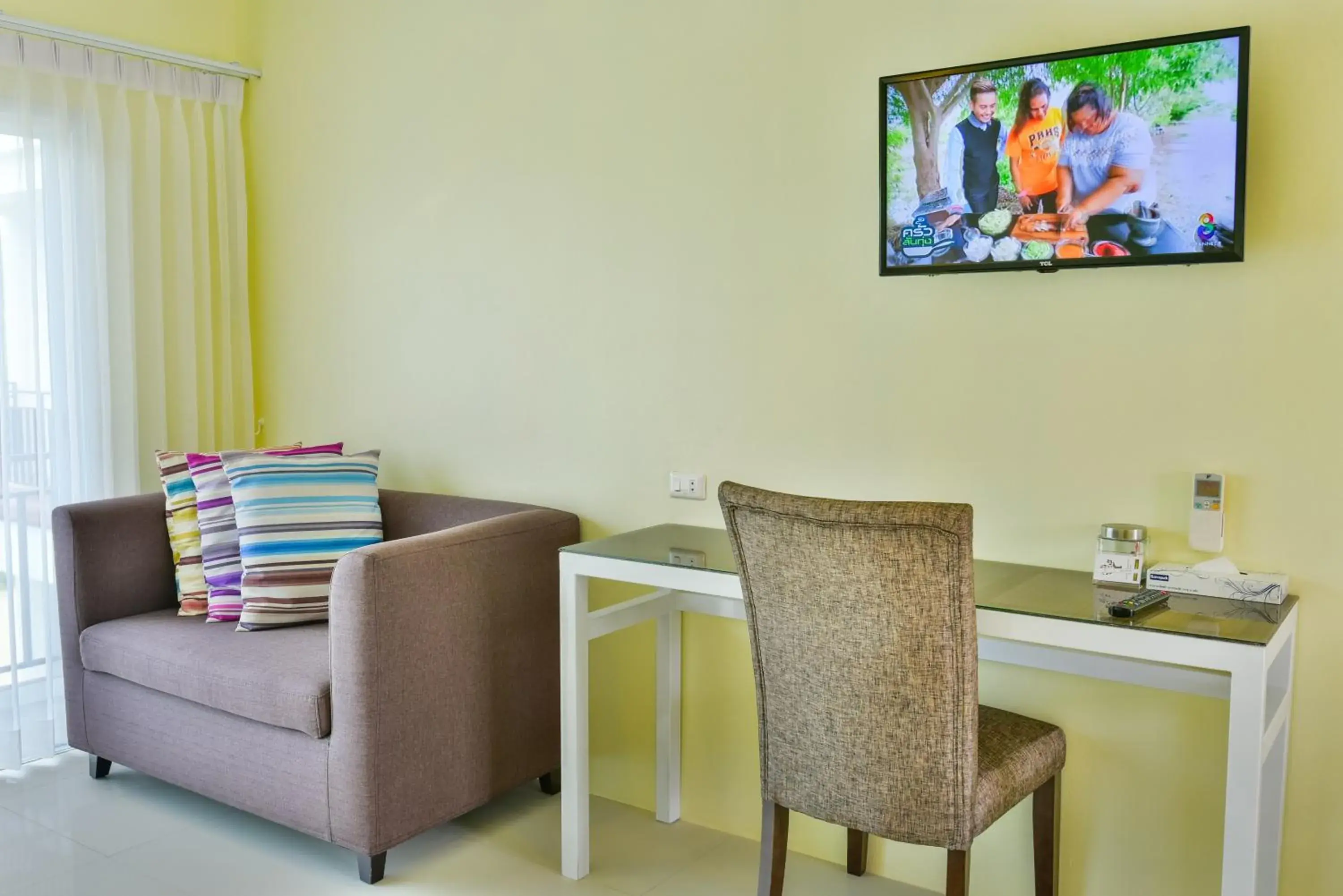 Lounge or bar in Southgate Residence Hotel - SHA Certified Lounge or bar in Southgate Residence Hotel - SHA Certified