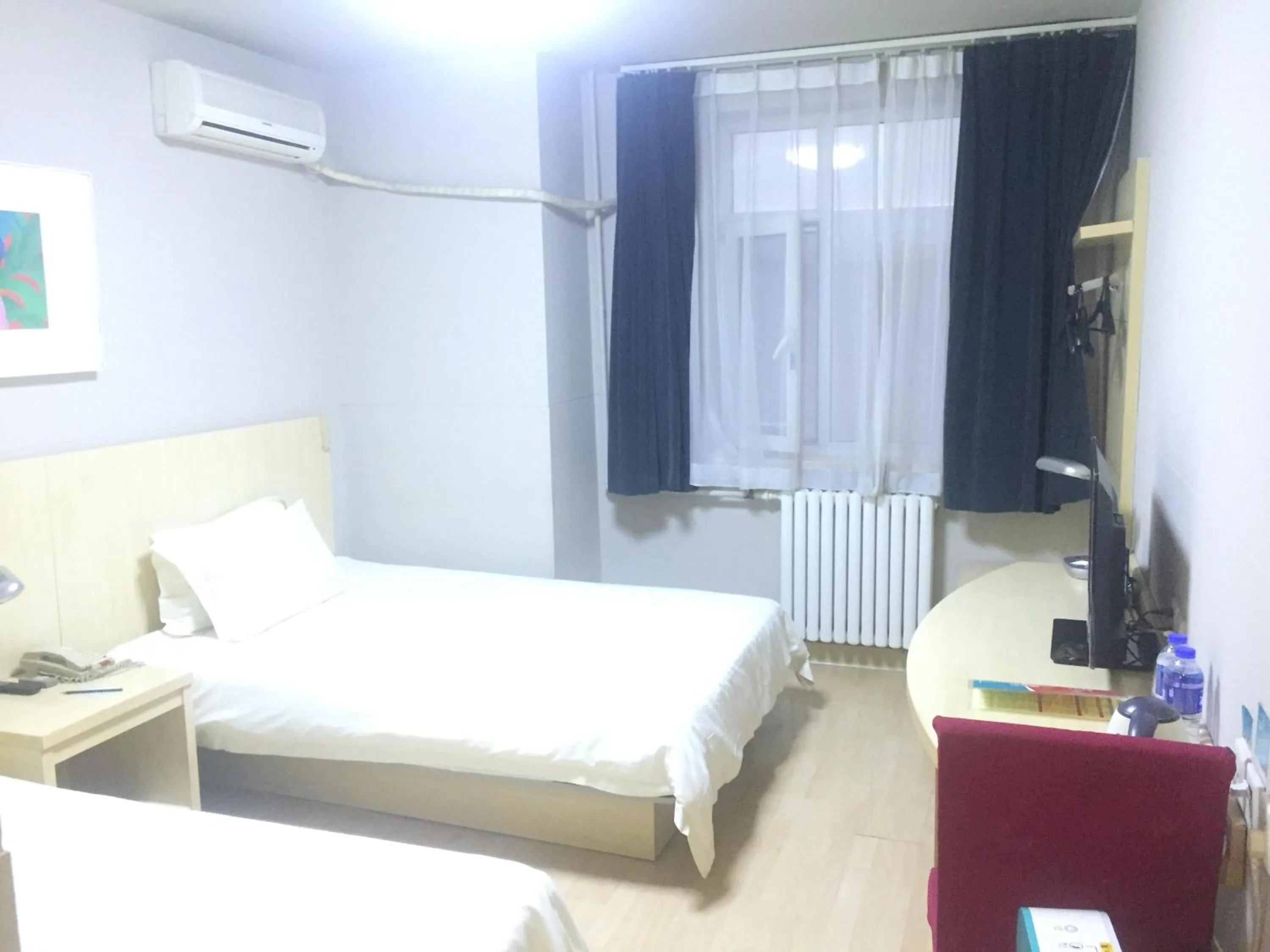 Photo of the whole room in Jinjiang Inn Beijing South Station