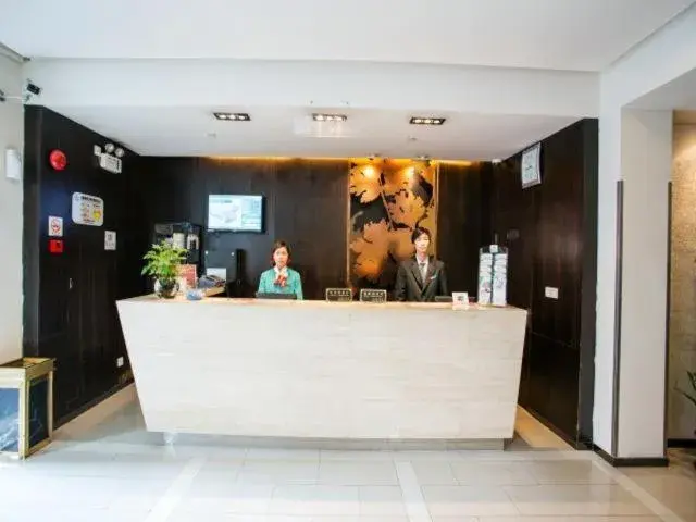 Lobby or reception in Jinjiang Inn Shanghai Lu Jiabang Road Lobby or reception in Jinjiang Inn Shanghai Lu Jiabang Road