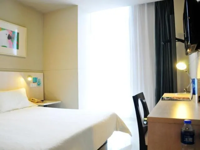 Bed in Jinjiang Inn Wujiang Zhongshan North Road