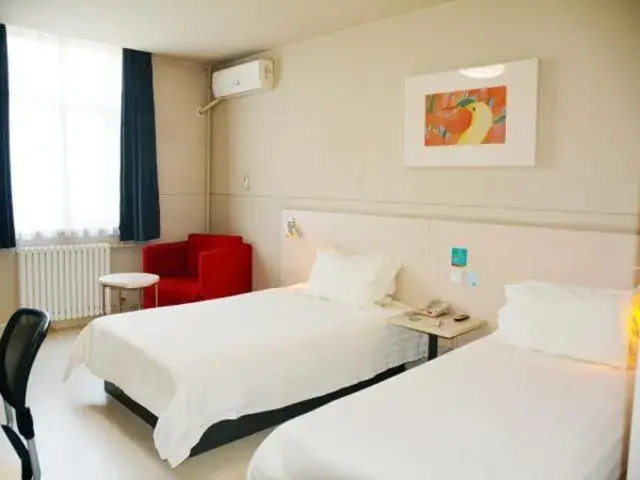 Bed in Jinjiang Inn Baoding Military School Square Bed in Jinjiang Inn Baoding Military School Square