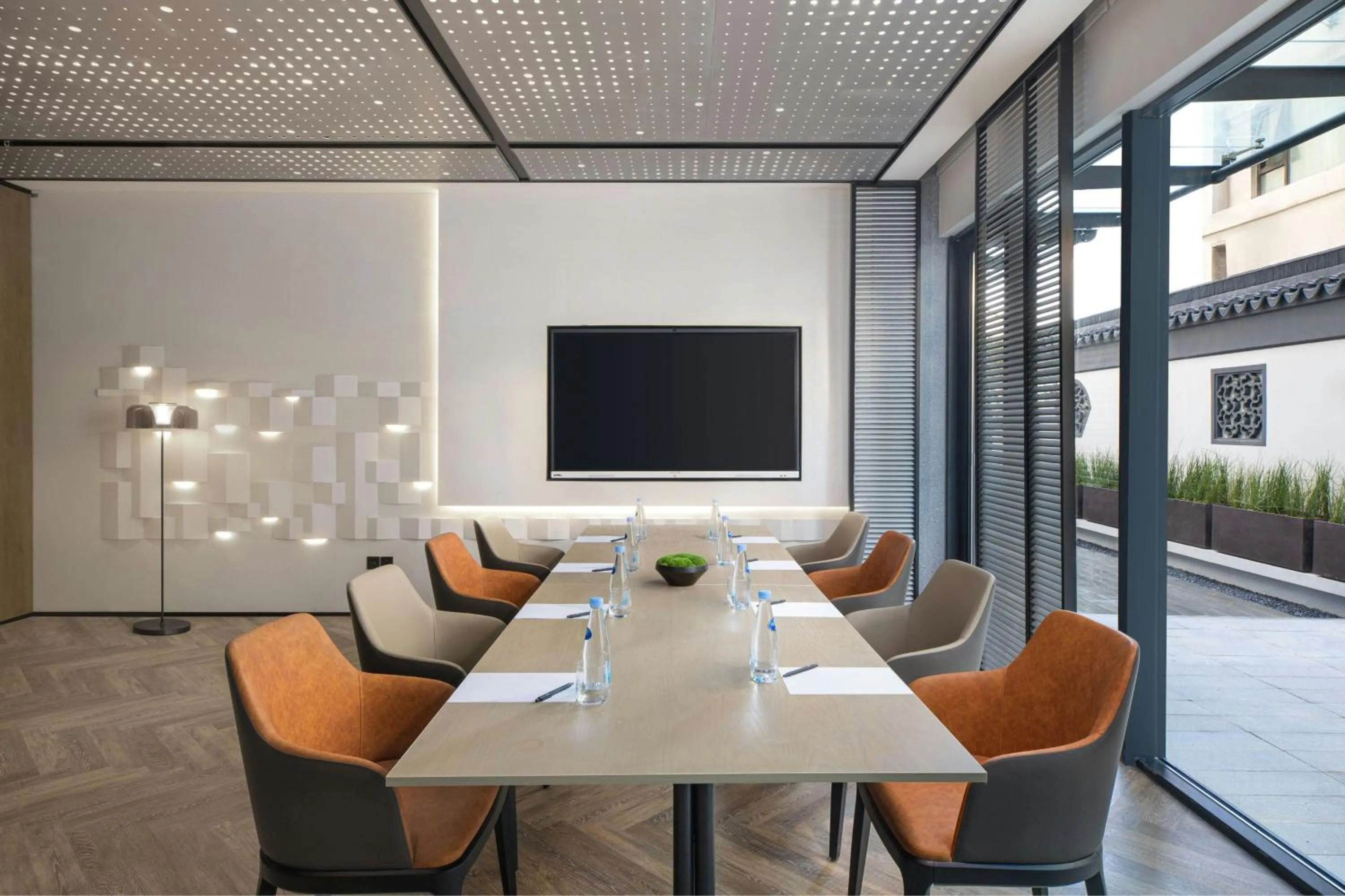 Meeting/conference room in AC Hotel by Marriott Suzhou, Guan Qian