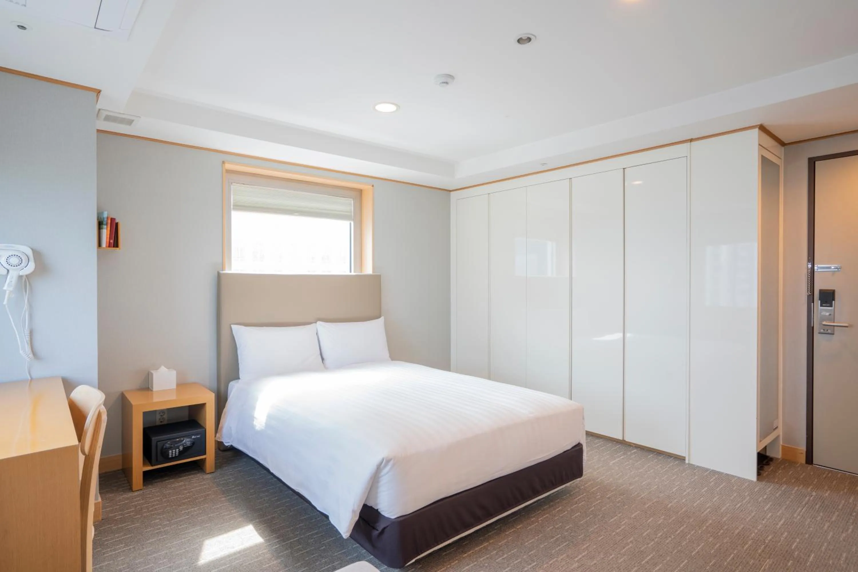 Bed in Toyoko Inn Daejeon Government Complex