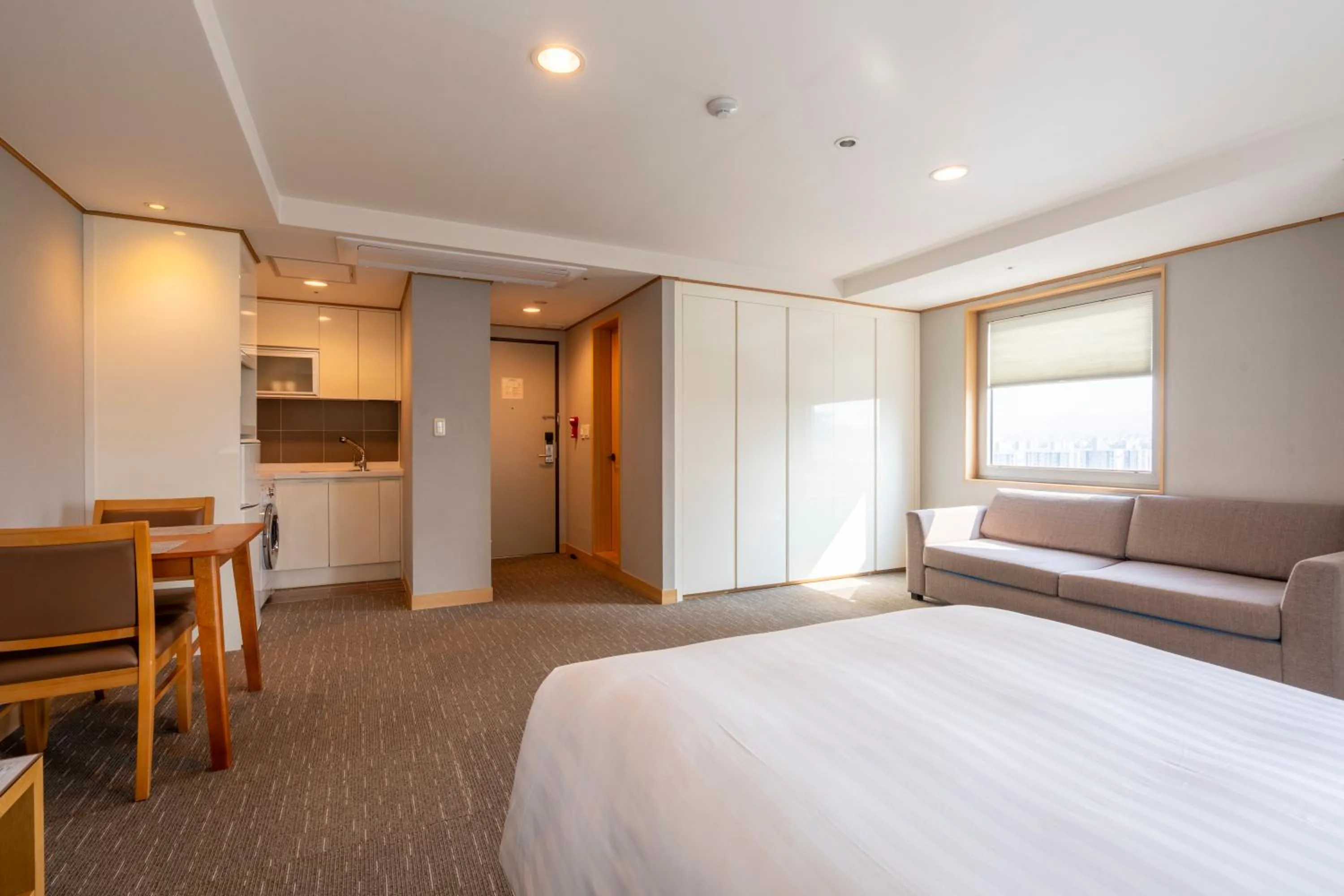 Bed in Toyoko Inn Daejeon Government Complex