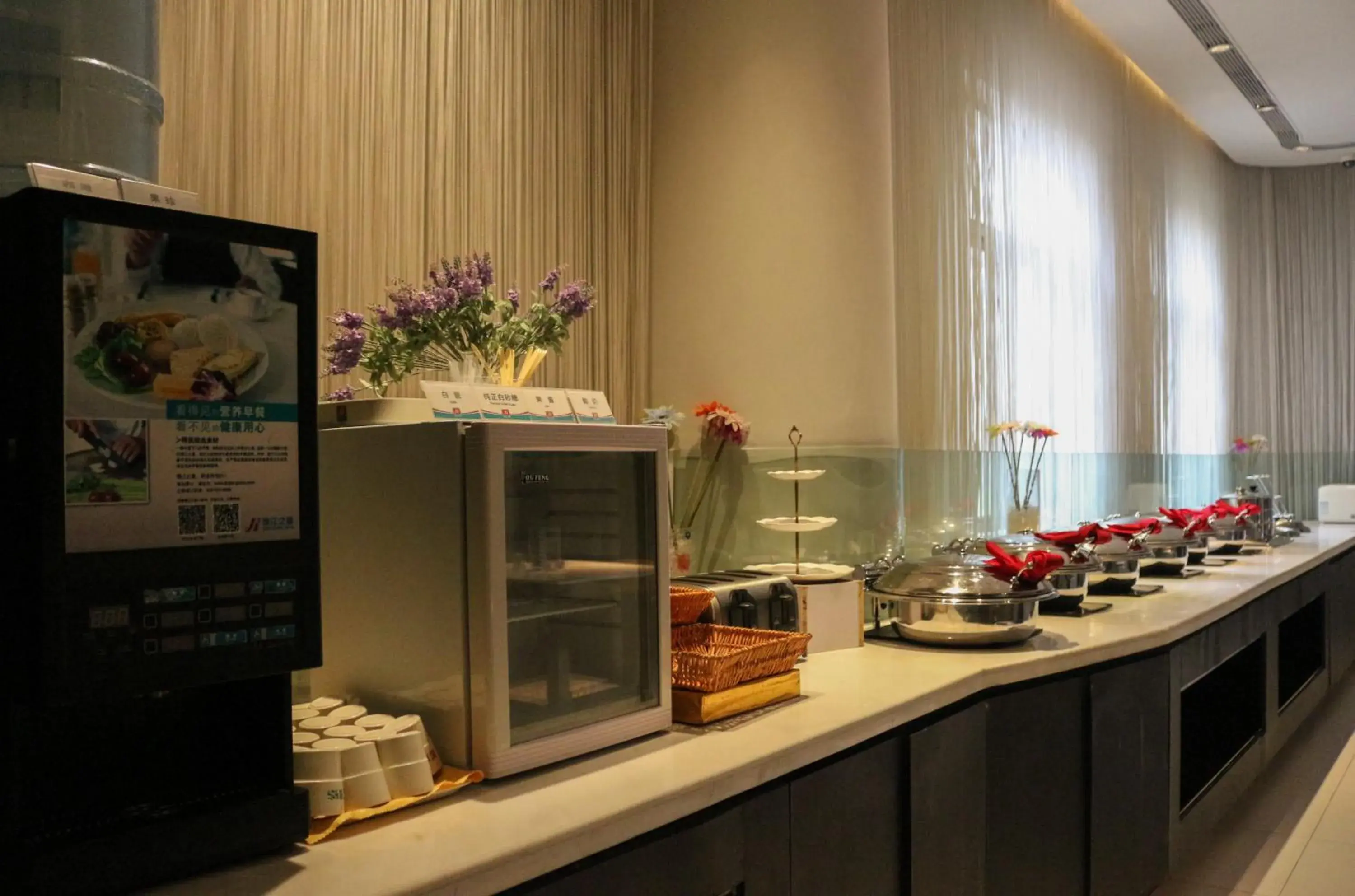 Buffet breakfast in Jinjiang Inn Shanghai Chedun Studios Buffet breakfast in Jinjiang Inn Shanghai Chedun Studios