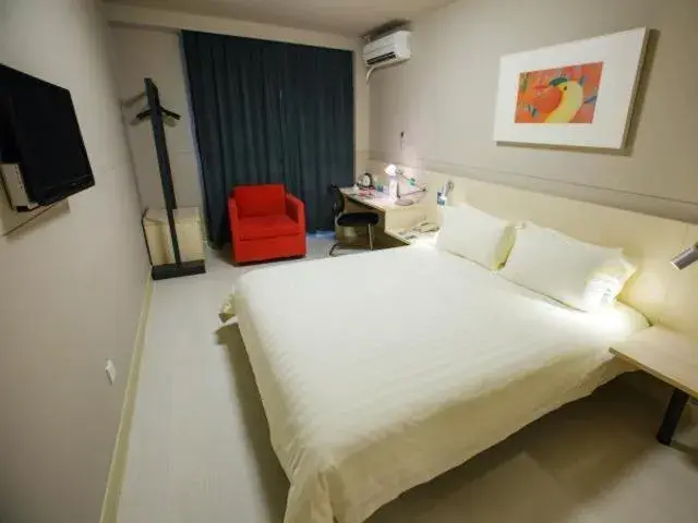 Bedroom, Room Photo in Jinjiang Inn Shanghai Hongqiao Hub National Convention Center Branch