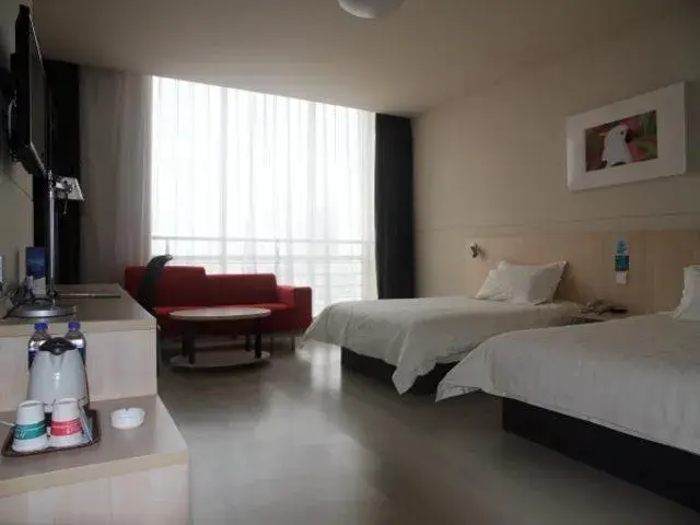 Bed in Jinjiang Inn Zhangjiakou Xuanhua People's Park Bed in Jinjiang Inn Zhangjiakou Xuanhua People's Park