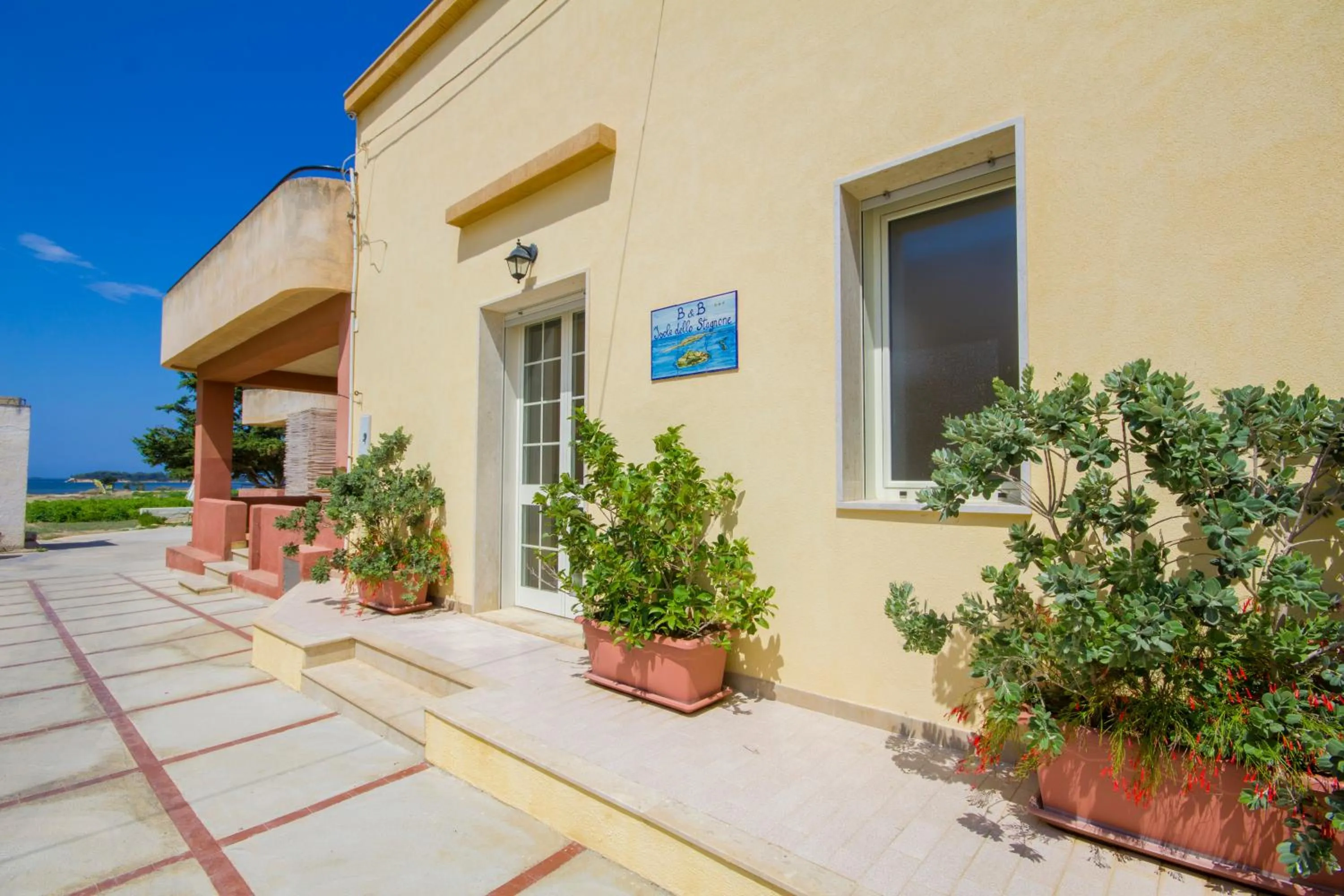 Property building in B&B Isole Dello Stagnone