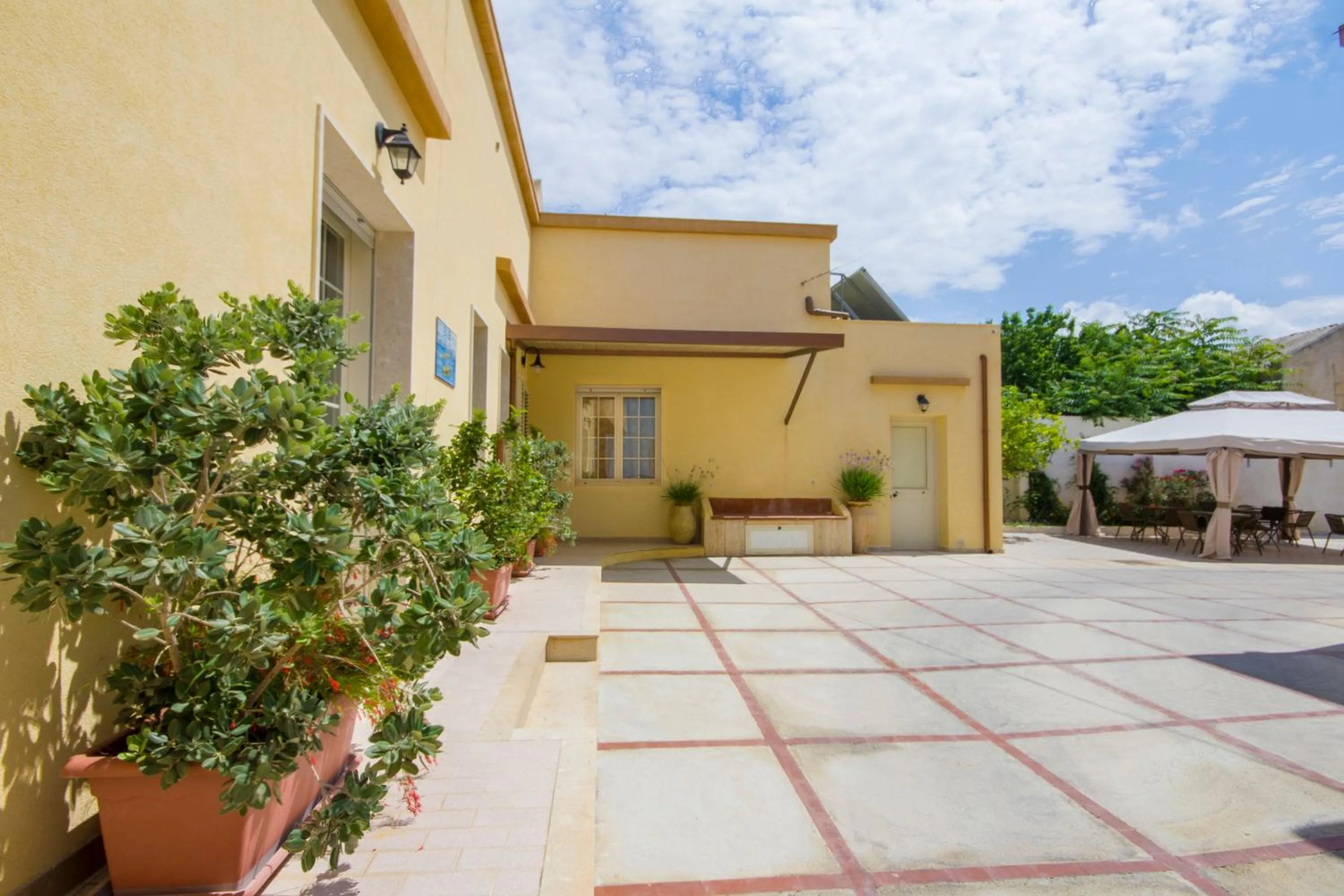 Property building in B&B Isole Dello Stagnone