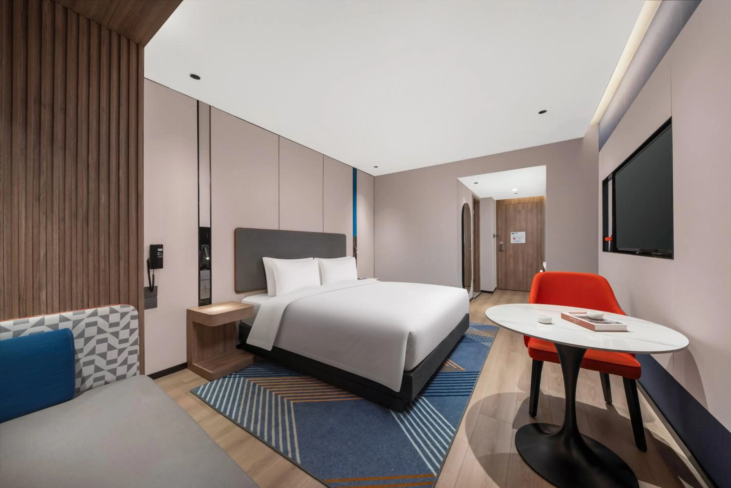 Photo of the whole room, Bed in Holiday Inn Express Suzhou Dushu Lake by IHG