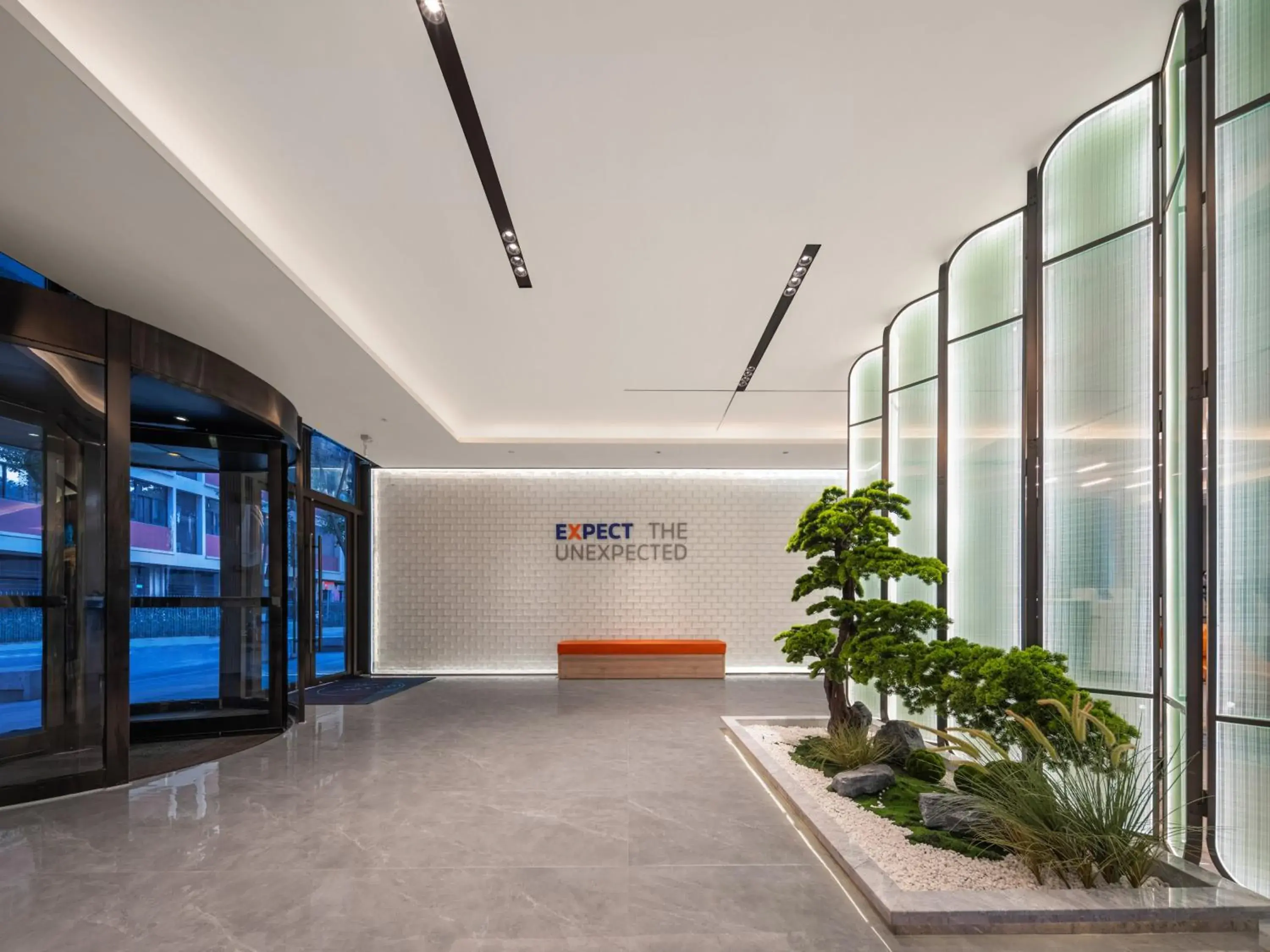 Property building in Holiday Inn Express Suzhou Dushu Lake by IHG Property building in Holiday Inn Express Suzhou Dushu Lake by IHG