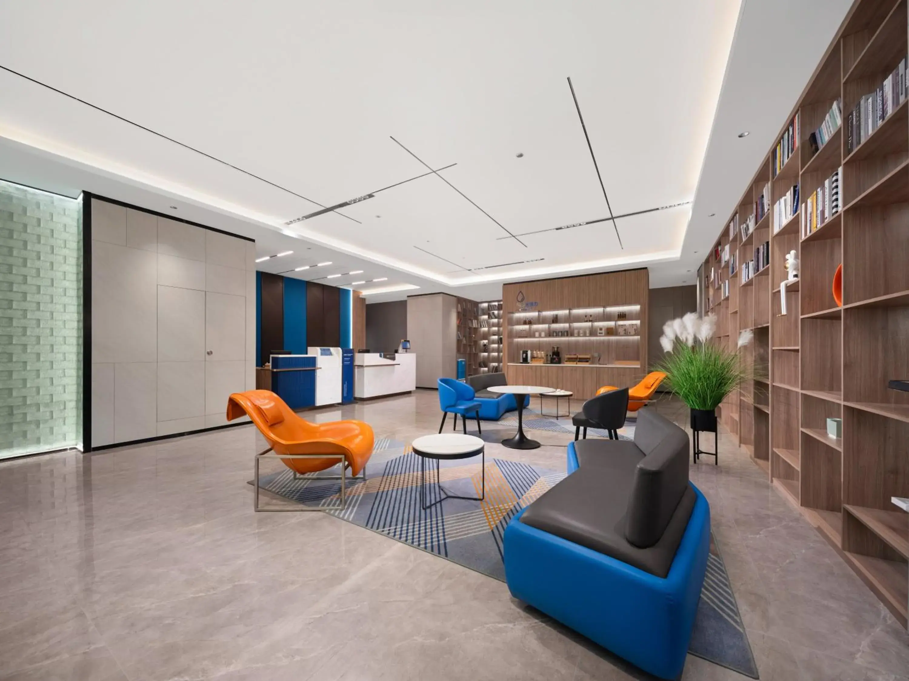 Property building in Holiday Inn Express Suzhou Dushu Lake by IHG Property building in Holiday Inn Express Suzhou Dushu Lake by IHG