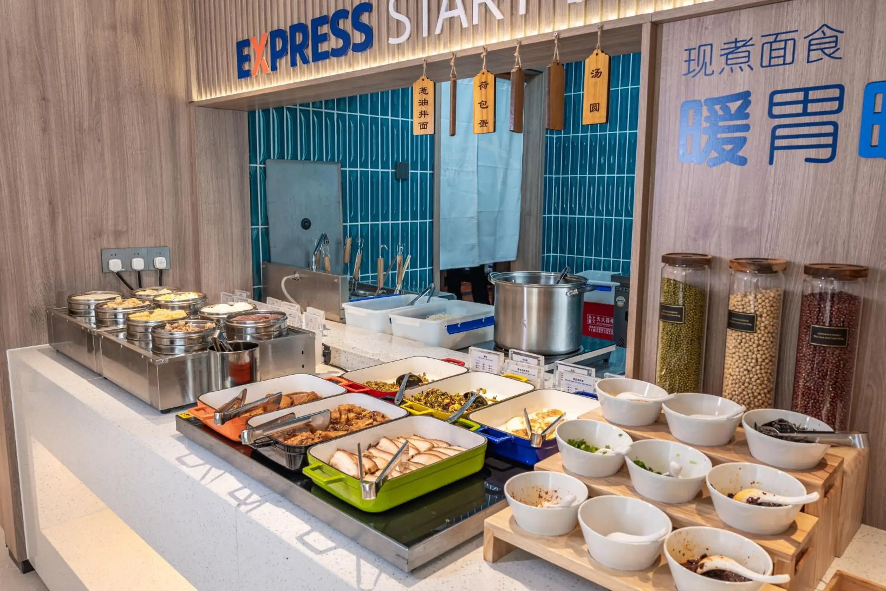 Breakfast in Holiday Inn Express Suzhou Dushu Lake Xi`an Jiaotong-Liverpool University by IHG Breakfast in Holiday Inn Express Suzhou Dushu Lake Xi`an Jiaotong-Liverpool University by IHG