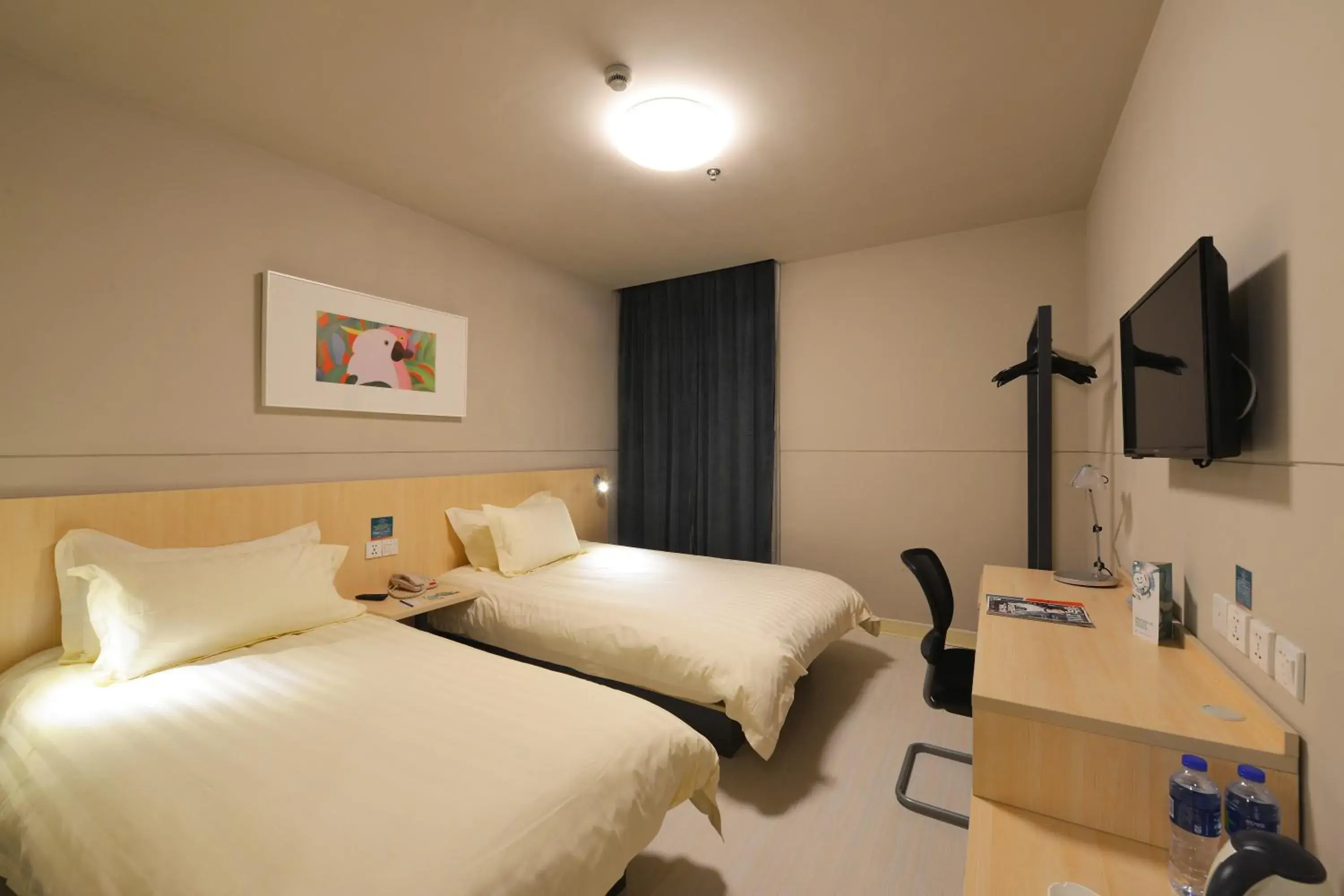 Property building, Bed in Jinjiang Inn Suzhou Railway Station North Square Property building, Bed in Jinjiang Inn Suzhou Railway Station North Square
