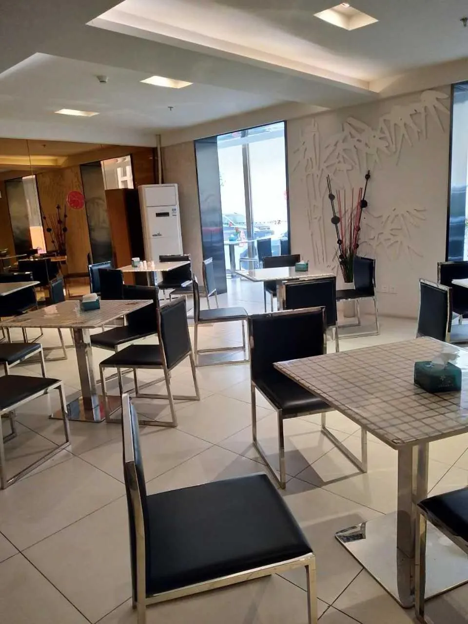 Restaurant/places to eat in Jinjiang Inn Beijing Laiguangying