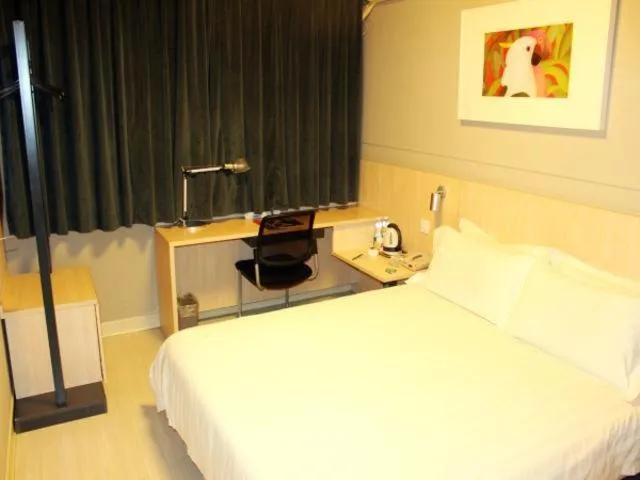 Bed in Jinjiang Inn Benxi Bus Station