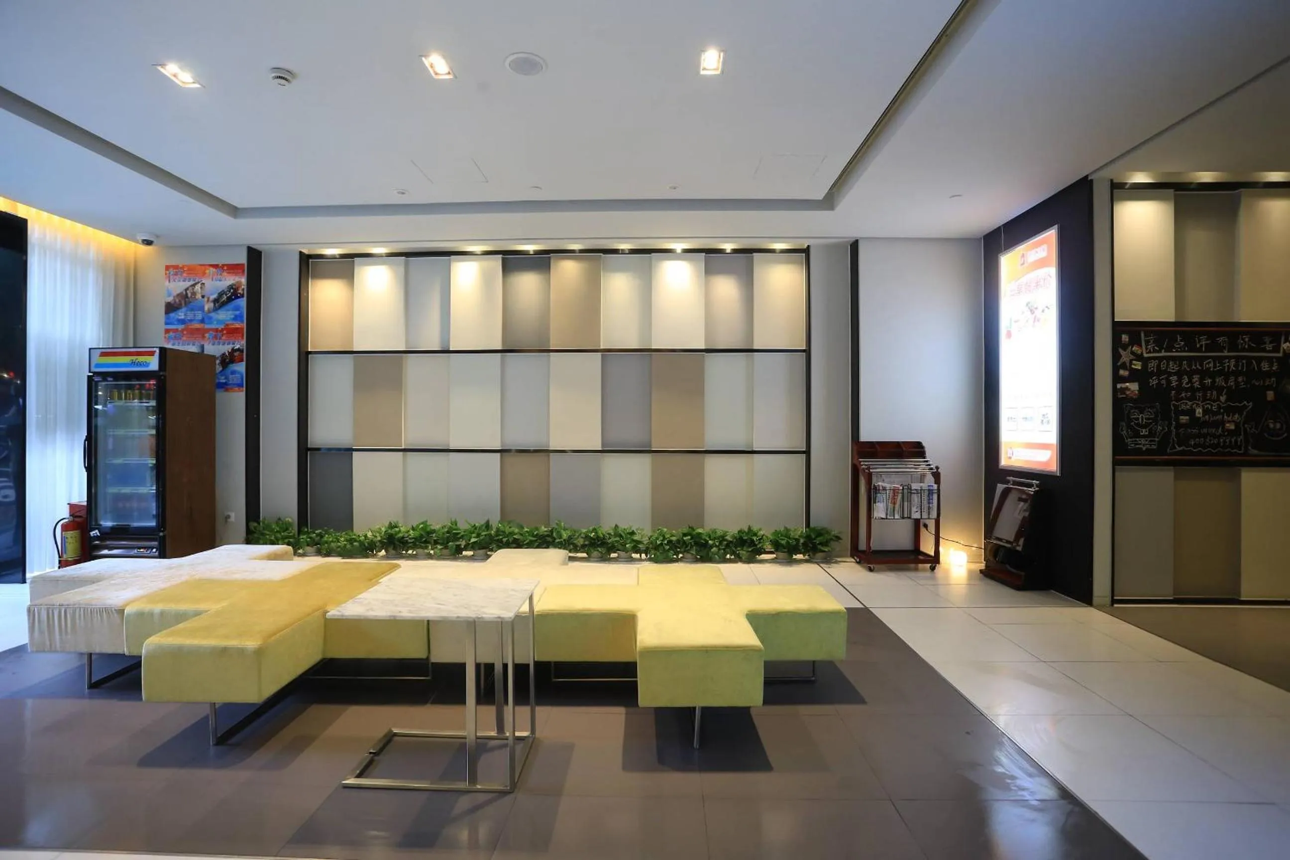 Property building in Jinjiang Inn Select Chongqing Caiyuanba Railway Station