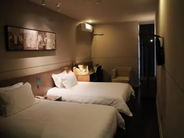 Bed in Jinjiang Inn Select Jiaxing Wanda Plaza Bed in Jinjiang Inn Select Jiaxing Wanda Plaza