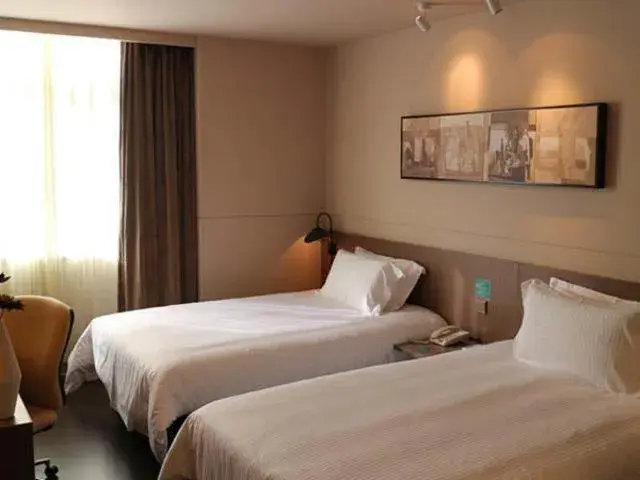 Bed in Jinjiang Inn Select Xining West Wusi Road New Hualian Square Bed in Jinjiang Inn Select Xining West Wusi Road New Hualian Square