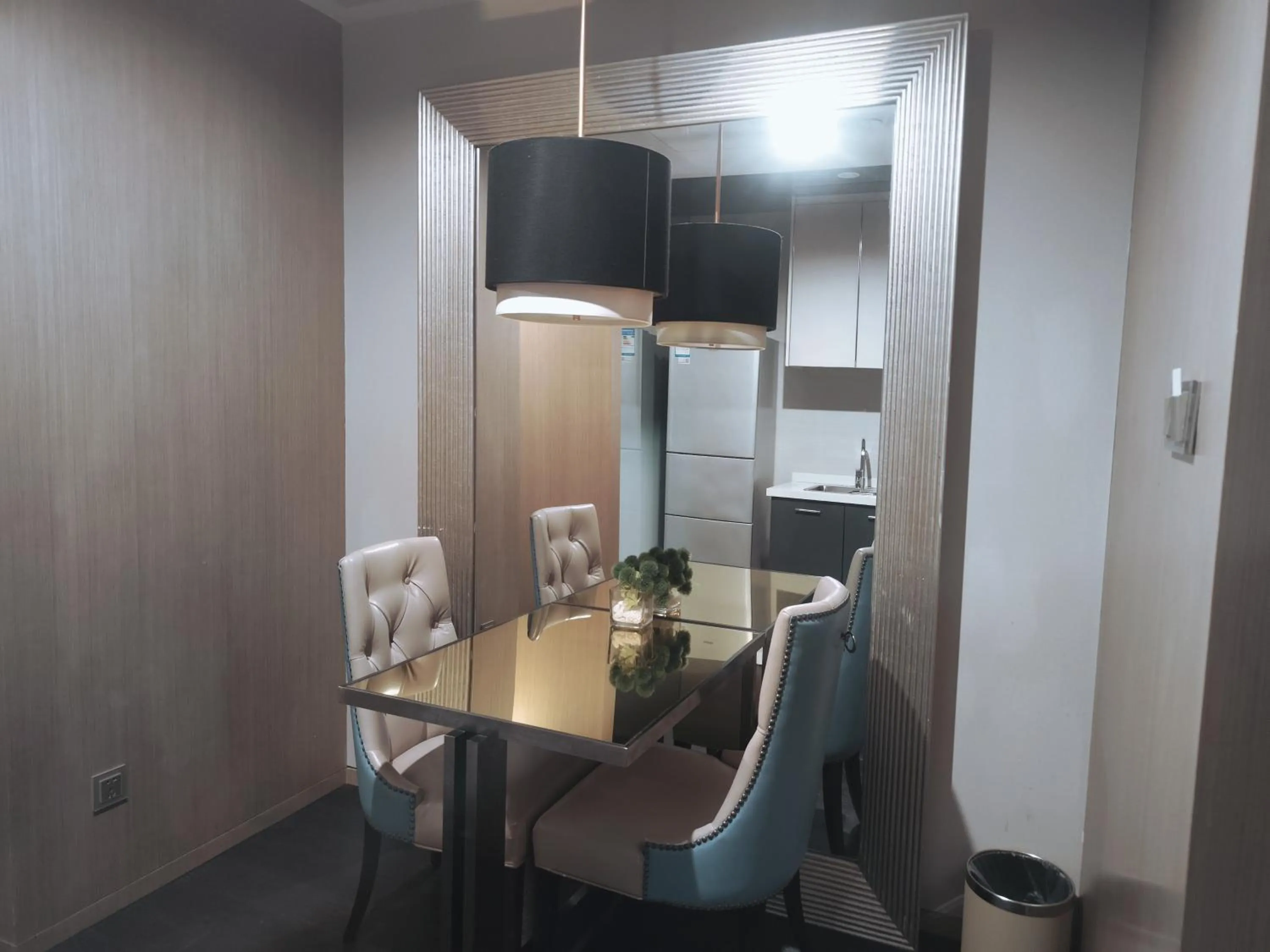 Dining area in Golden Tulip New Asia Hotel The Bund Shanghai