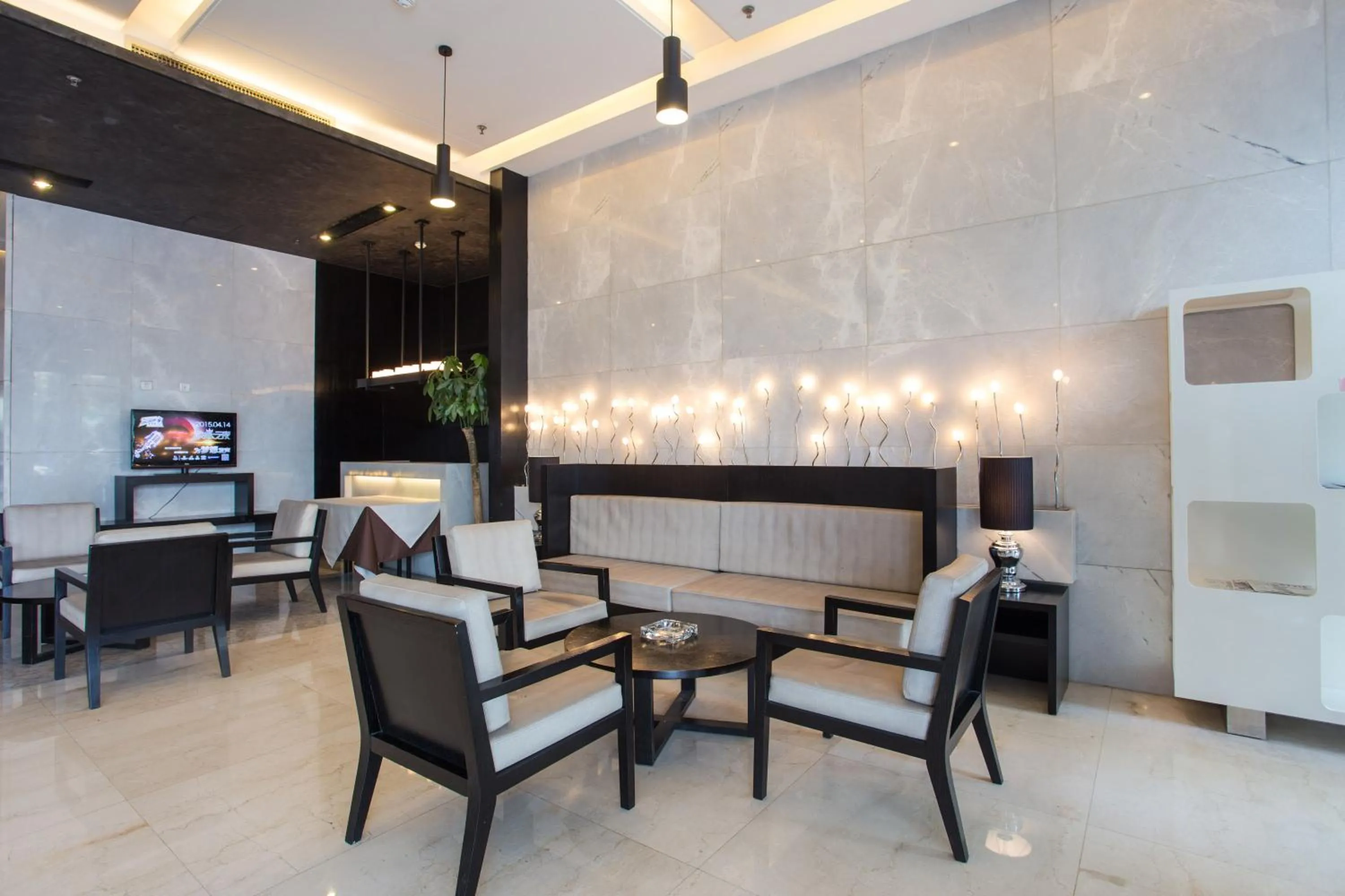 Metropolo, Hefei, Wanda Plaza, Swan Lake