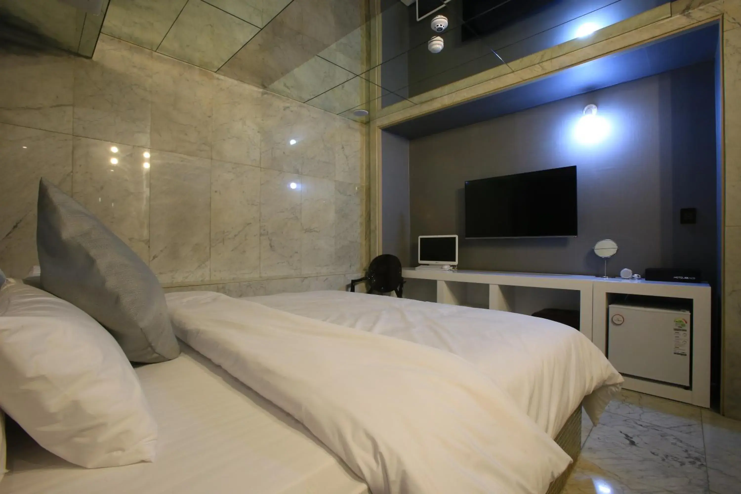 Bed in The Ace Hotel Bed in The Ace Hotel