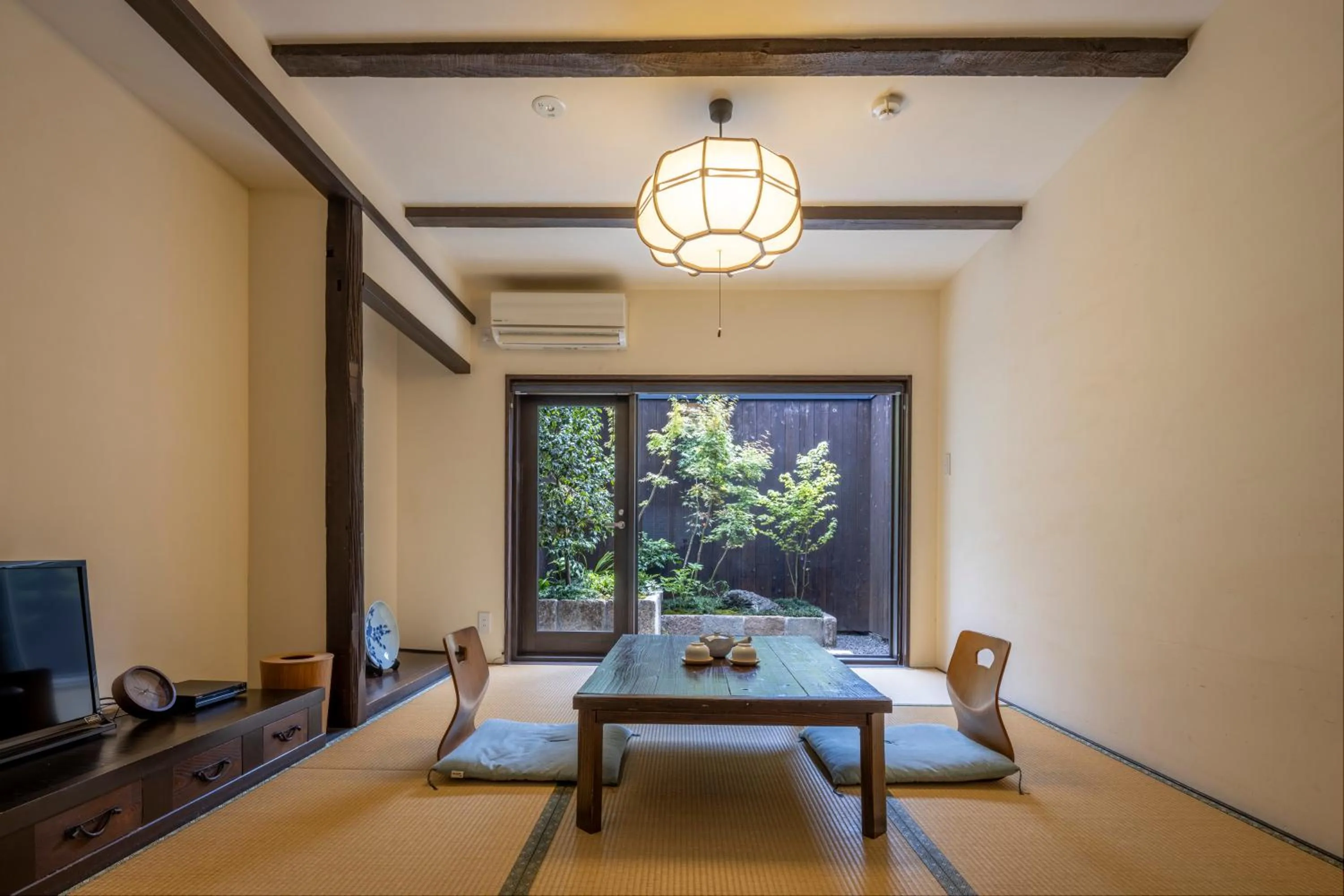 Living room in Machiya Oozora