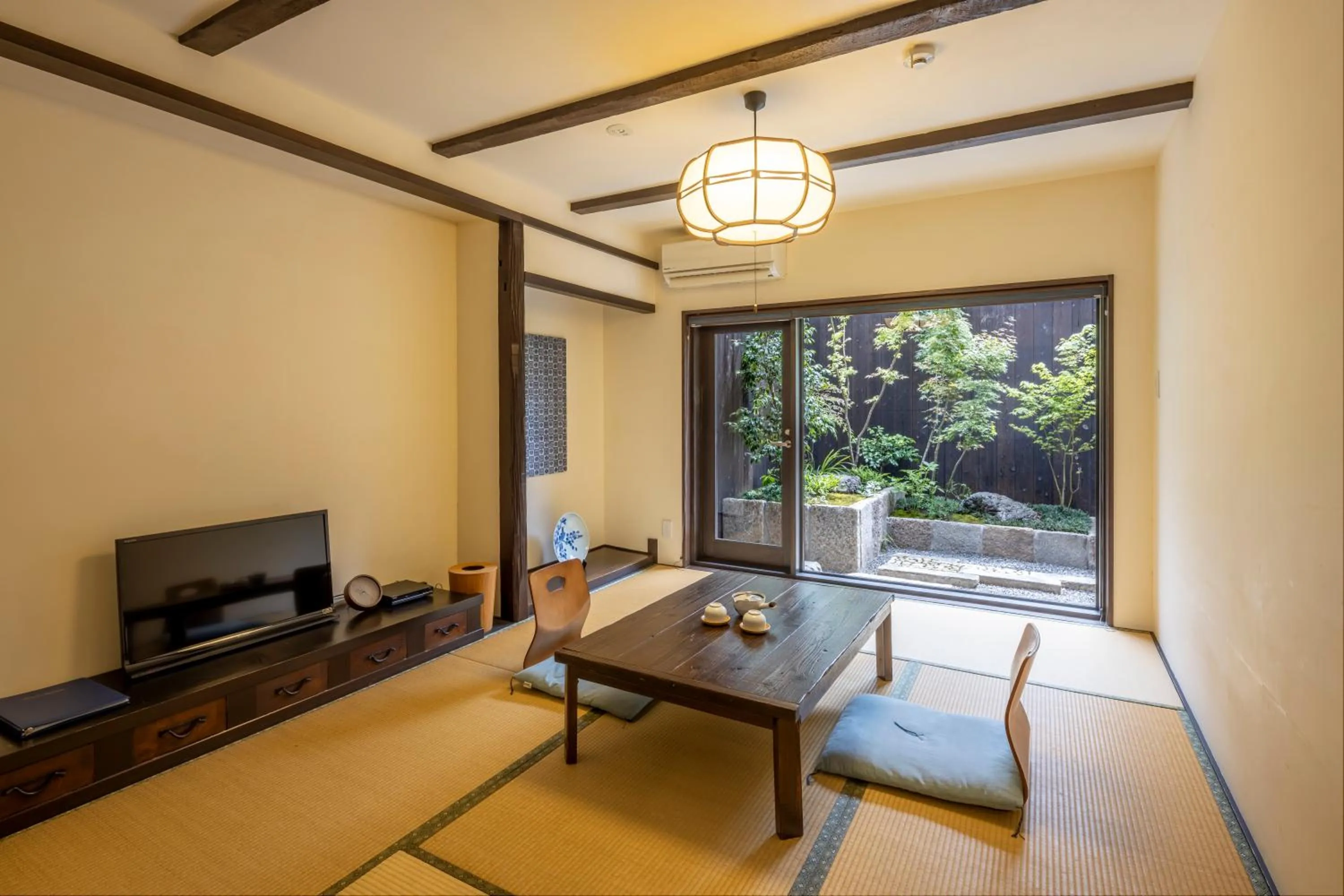 Living room in Machiya Oozora