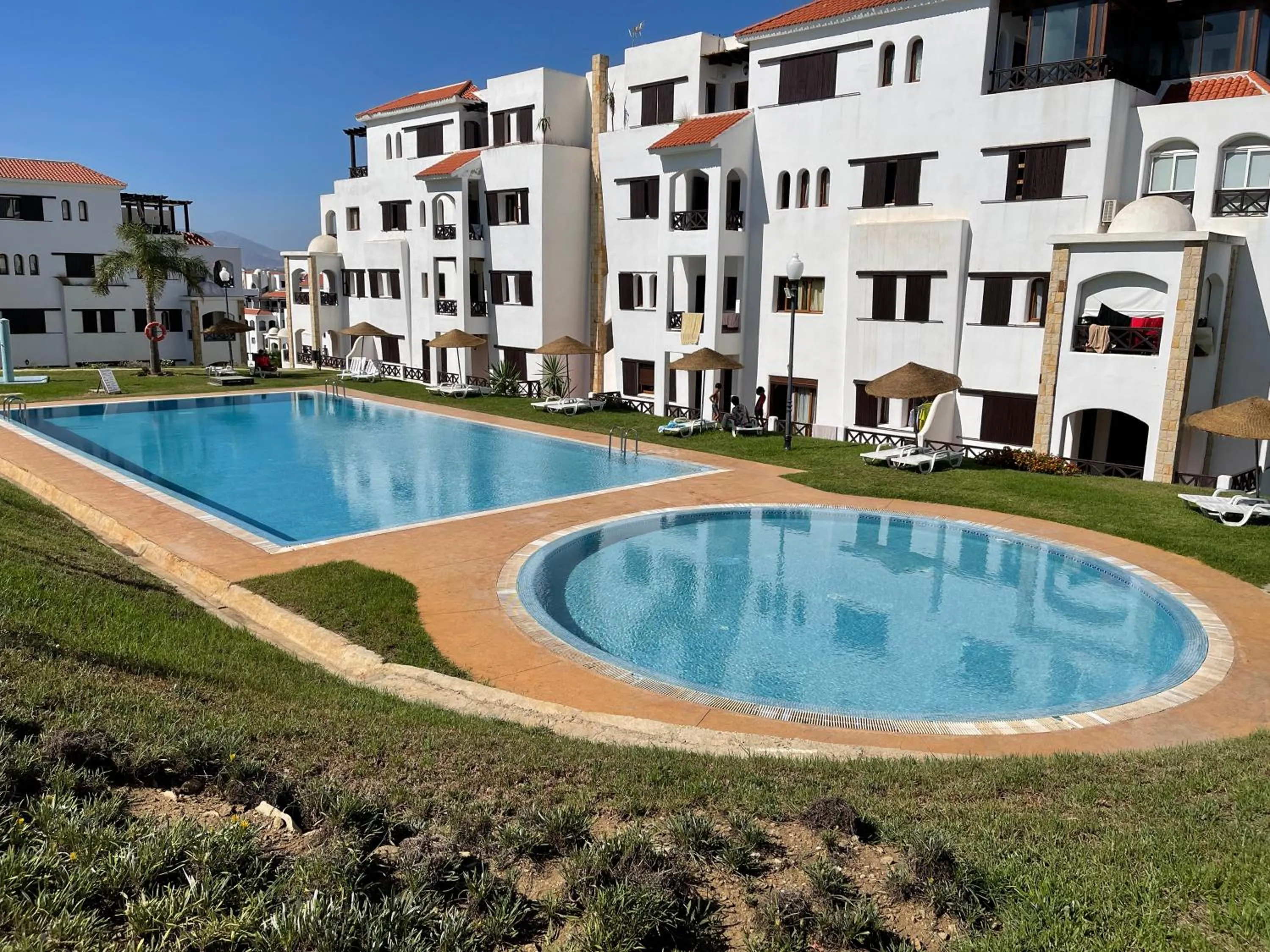 Swimming pool in Lilac Gardens Resort